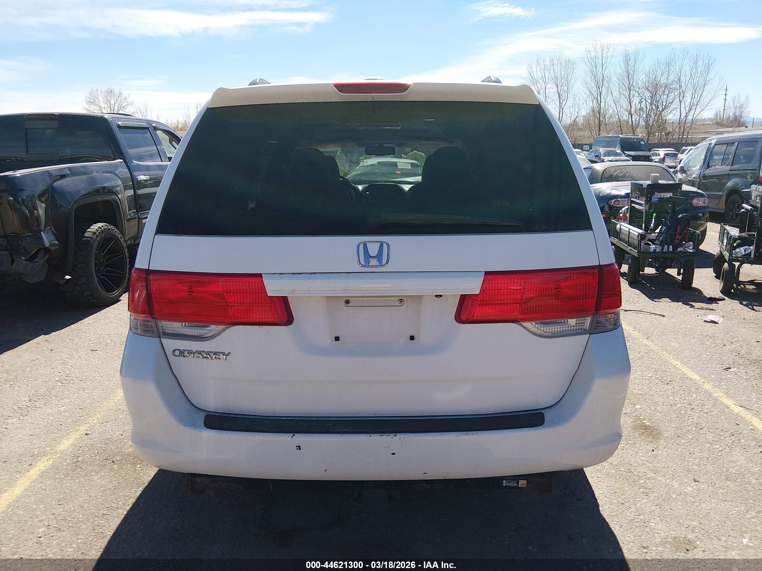2008 Honda Odyssey Ex-l White vin: 5FNRL38778B411684