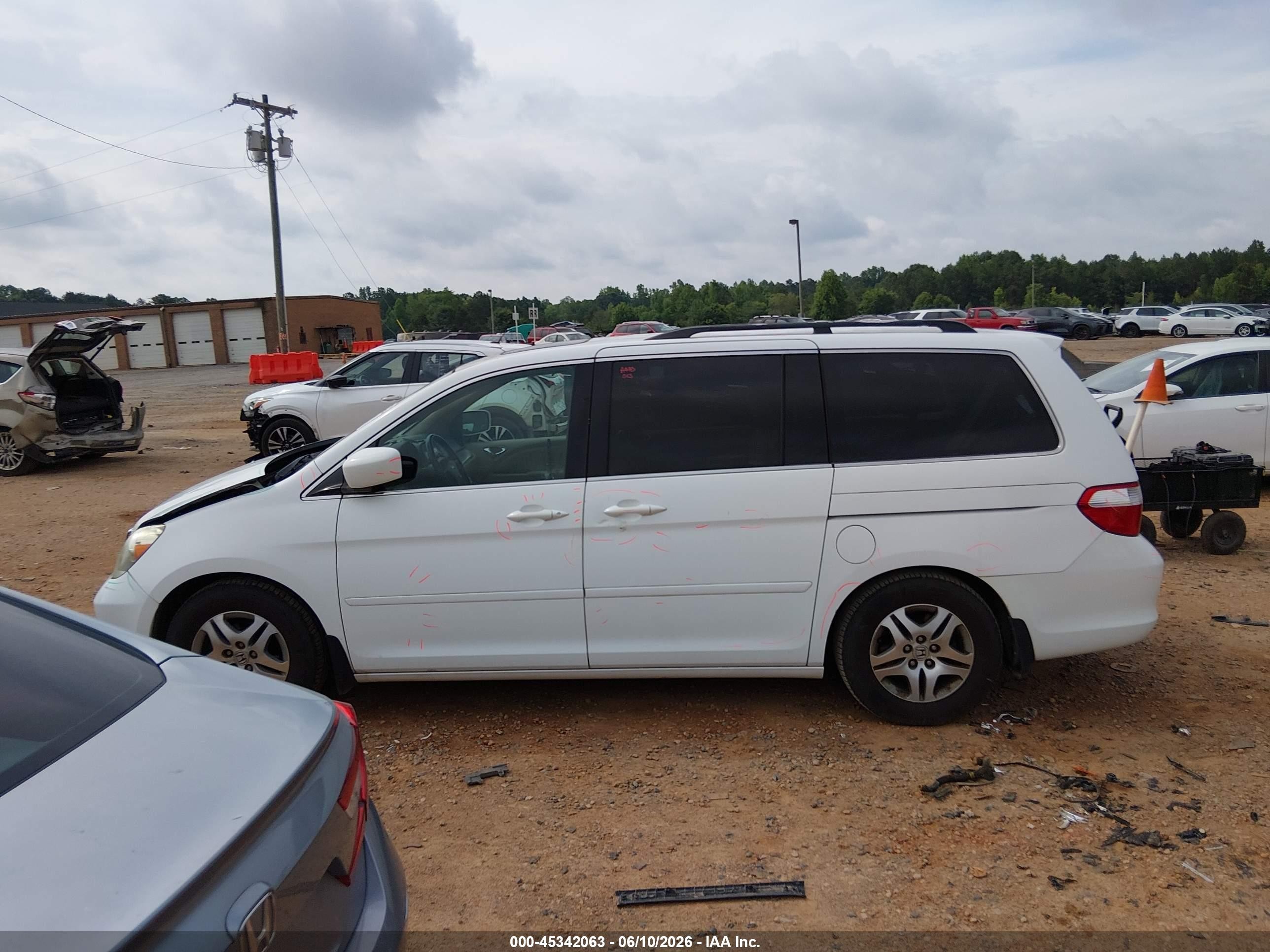 2006 Honda Odyssey Ex-l Белый vin: 5FNRL38786B462950