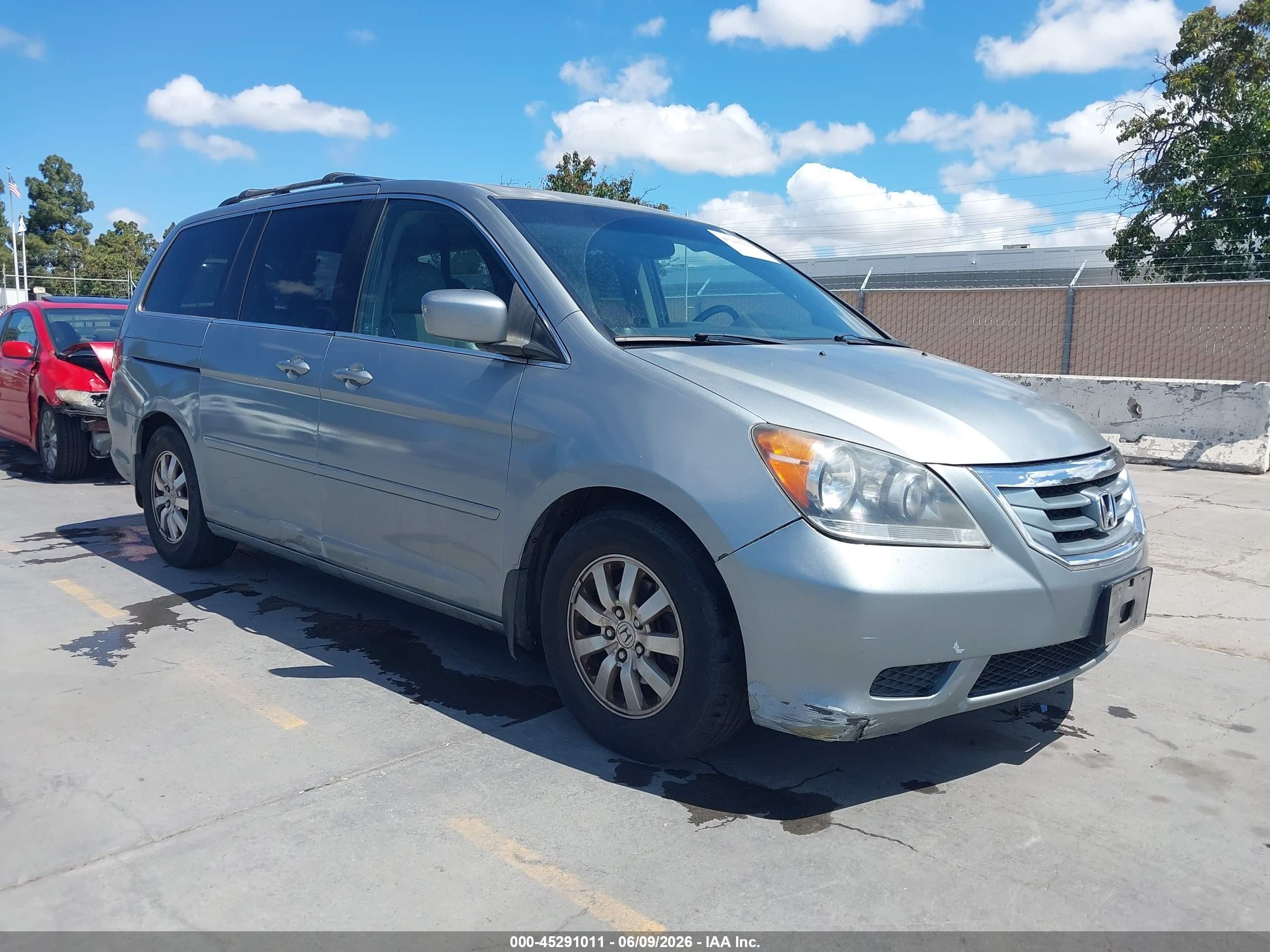 2008 Honda Odyssey Ex-l Silver vin: 5FNRL38788B026215