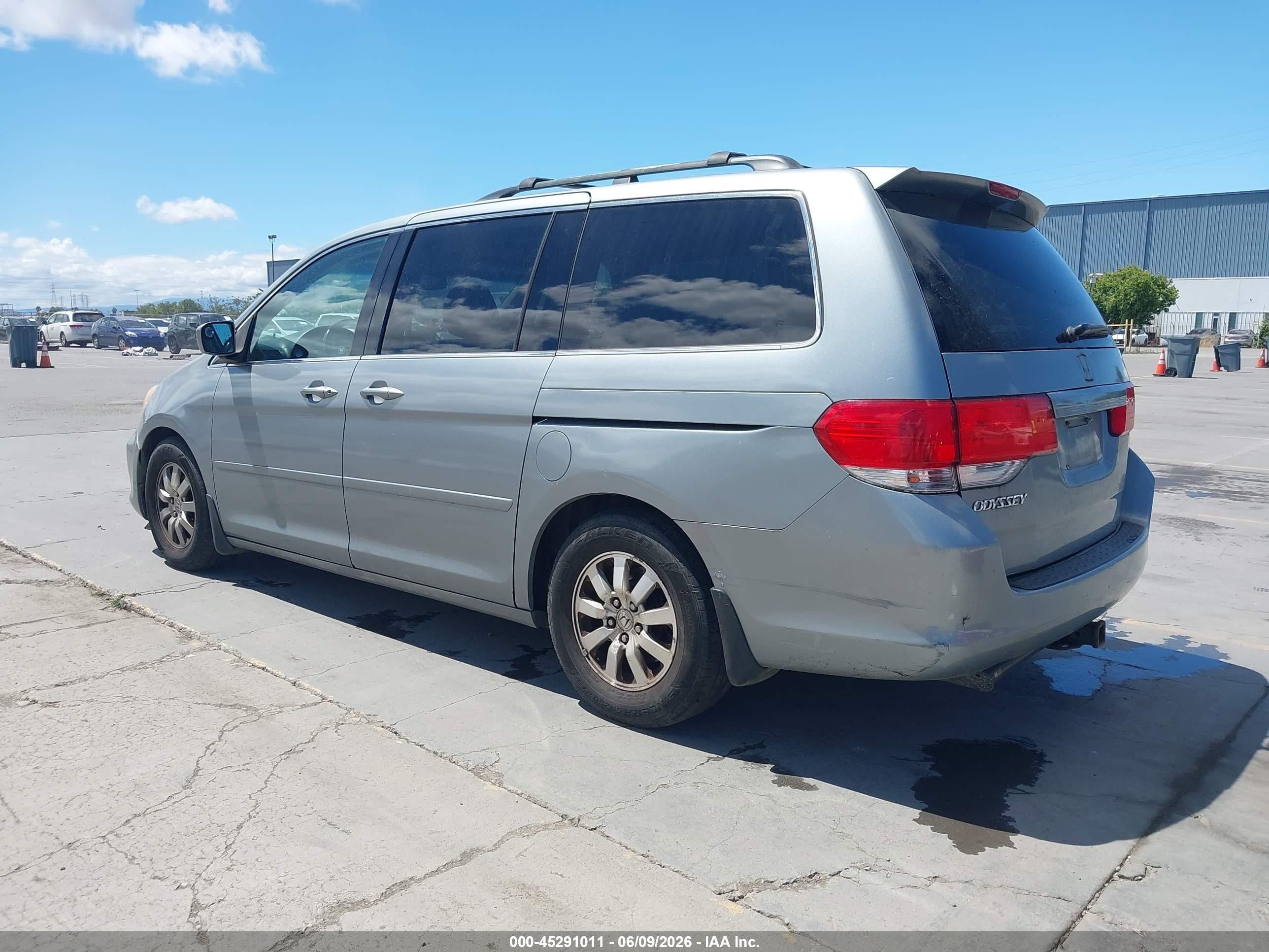 2008 Honda Odyssey Ex-l Silver vin: 5FNRL38788B026215