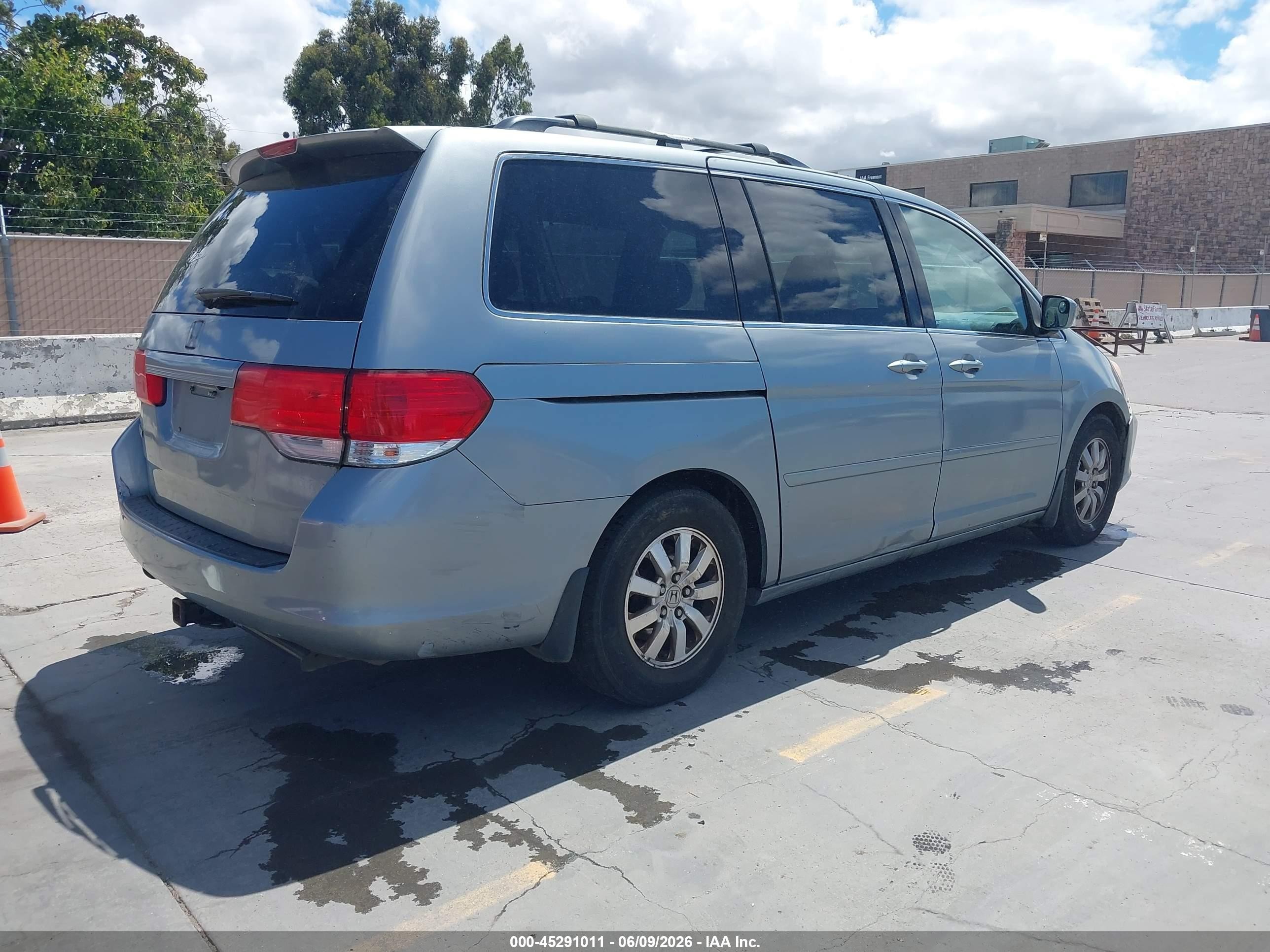 2008 Honda Odyssey Ex-l Silver vin: 5FNRL38788B026215