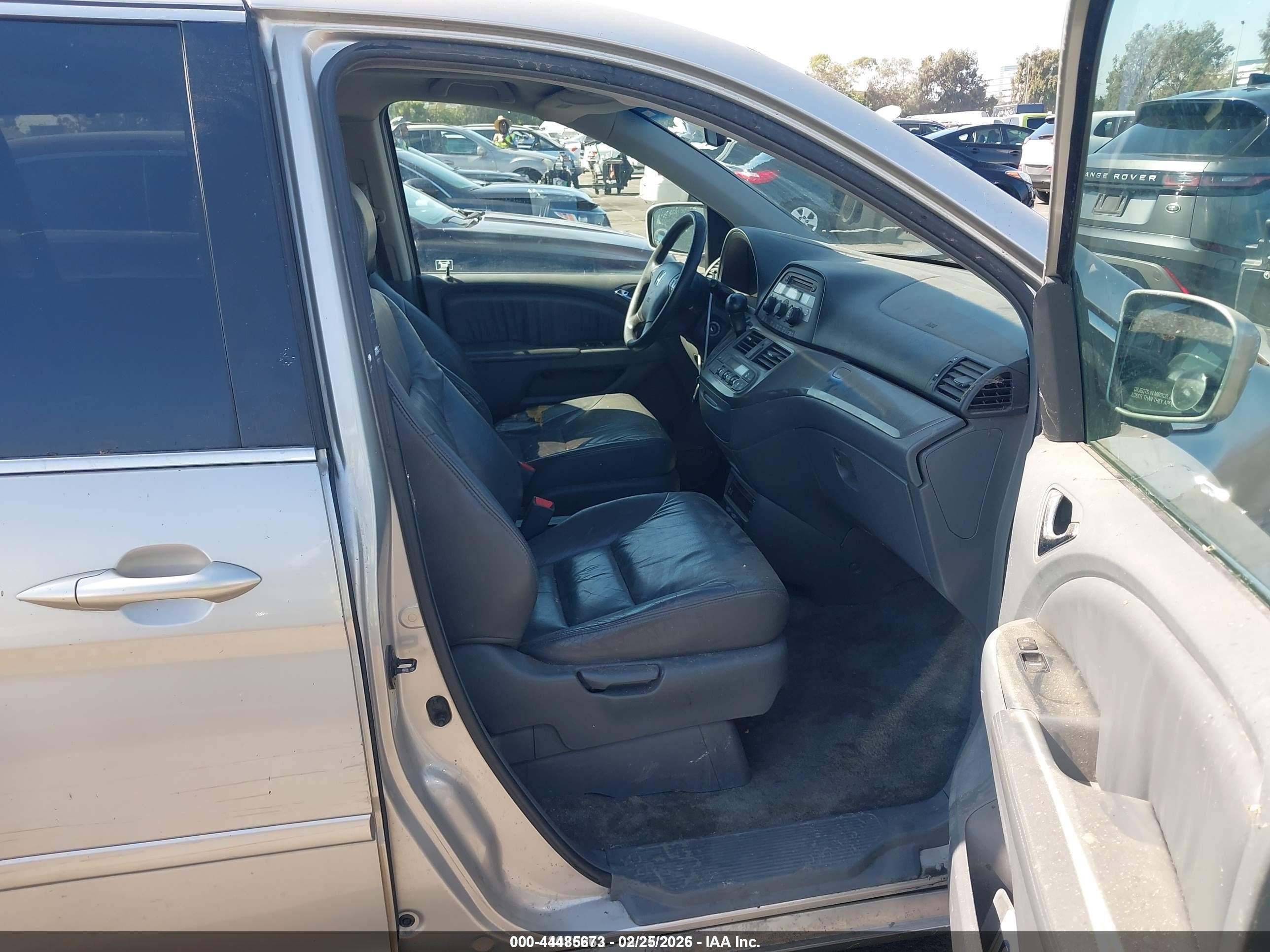 2005 Honda Odyssey Ex-l Silver vin: 5FNRL38795B132152