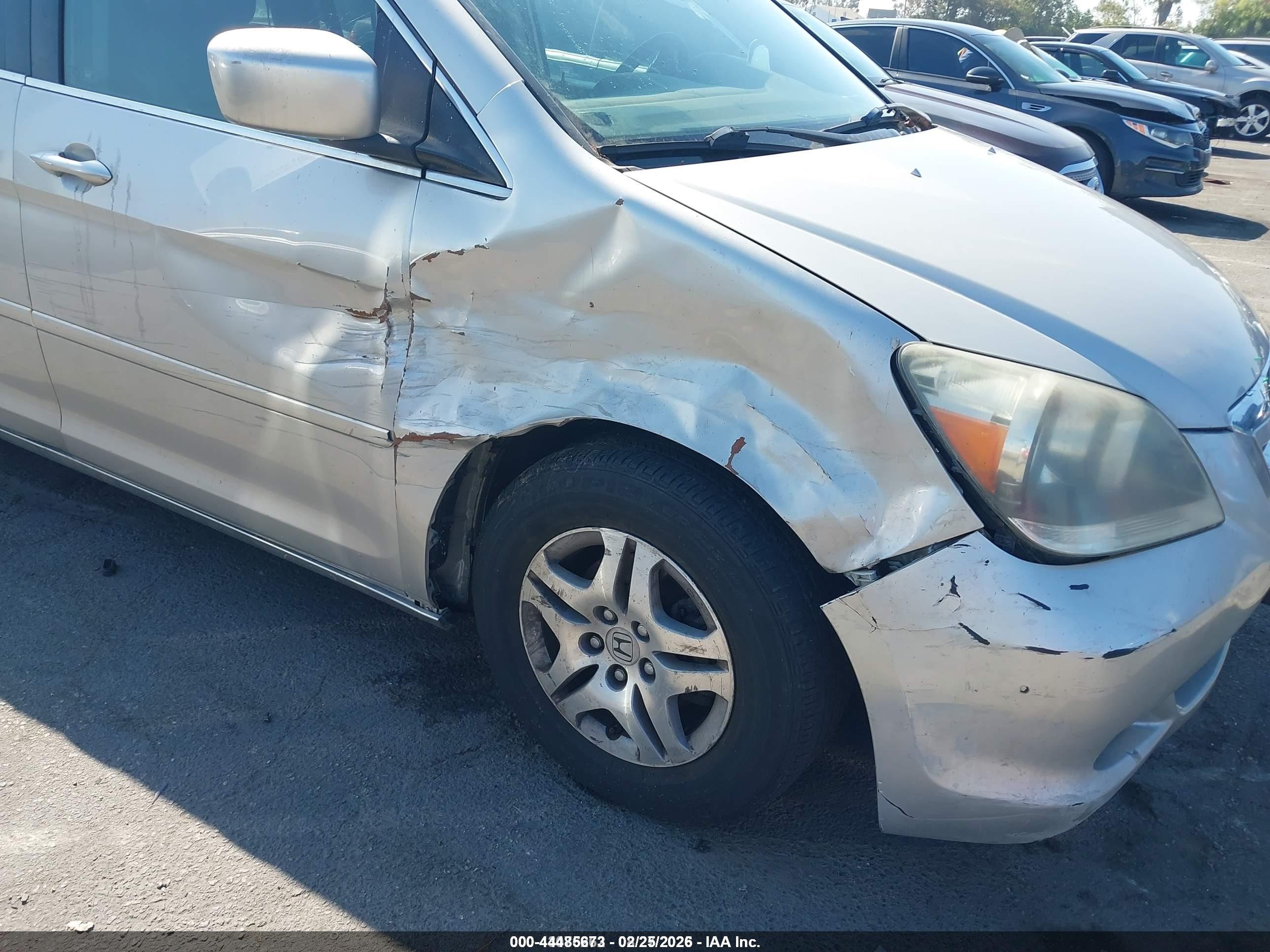 2005 Honda Odyssey Ex-l Silver vin: 5FNRL38795B132152