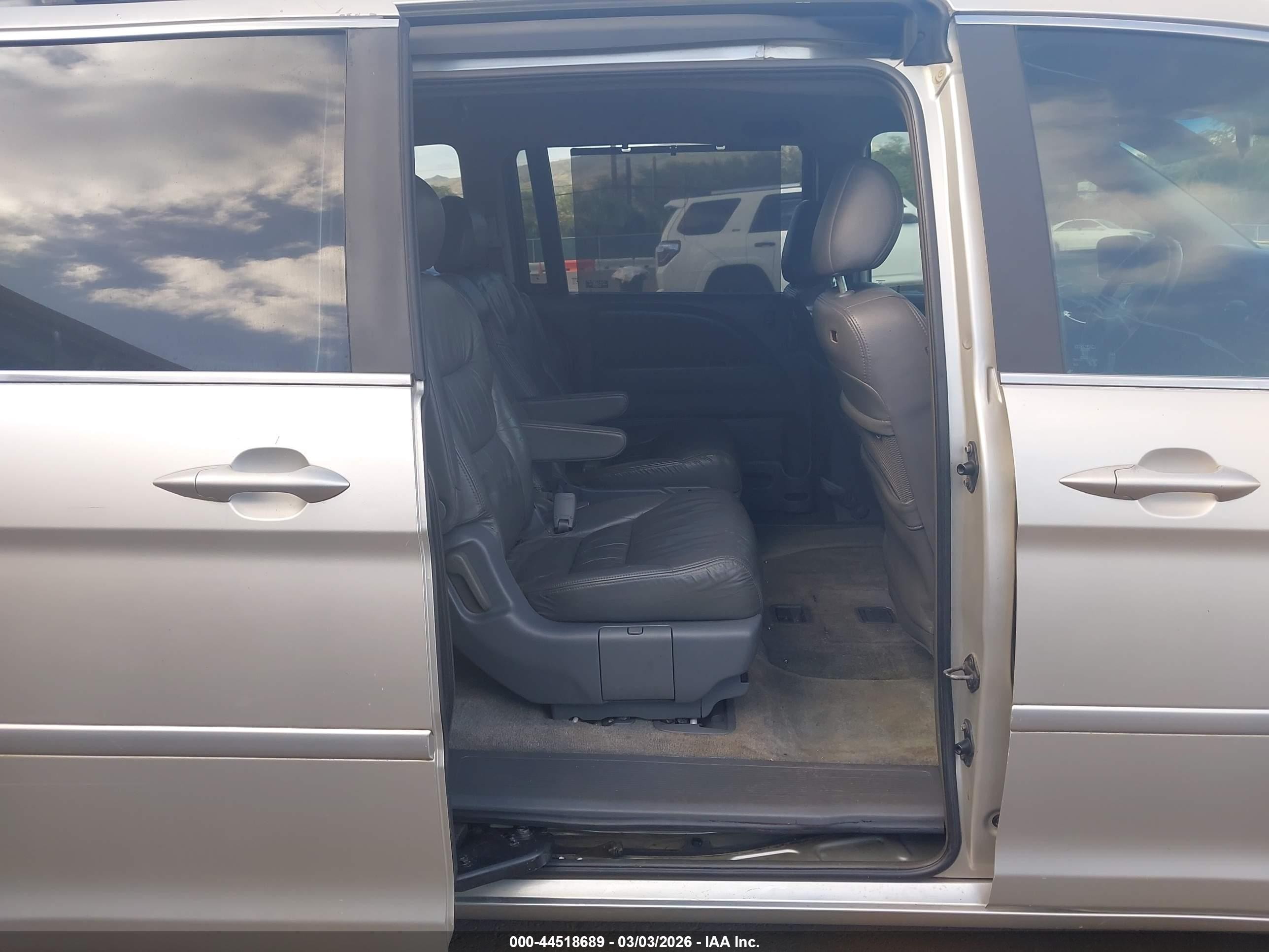 2006 Honda Odyssey Ex-l Серый vin: 5FNRL38796B045417