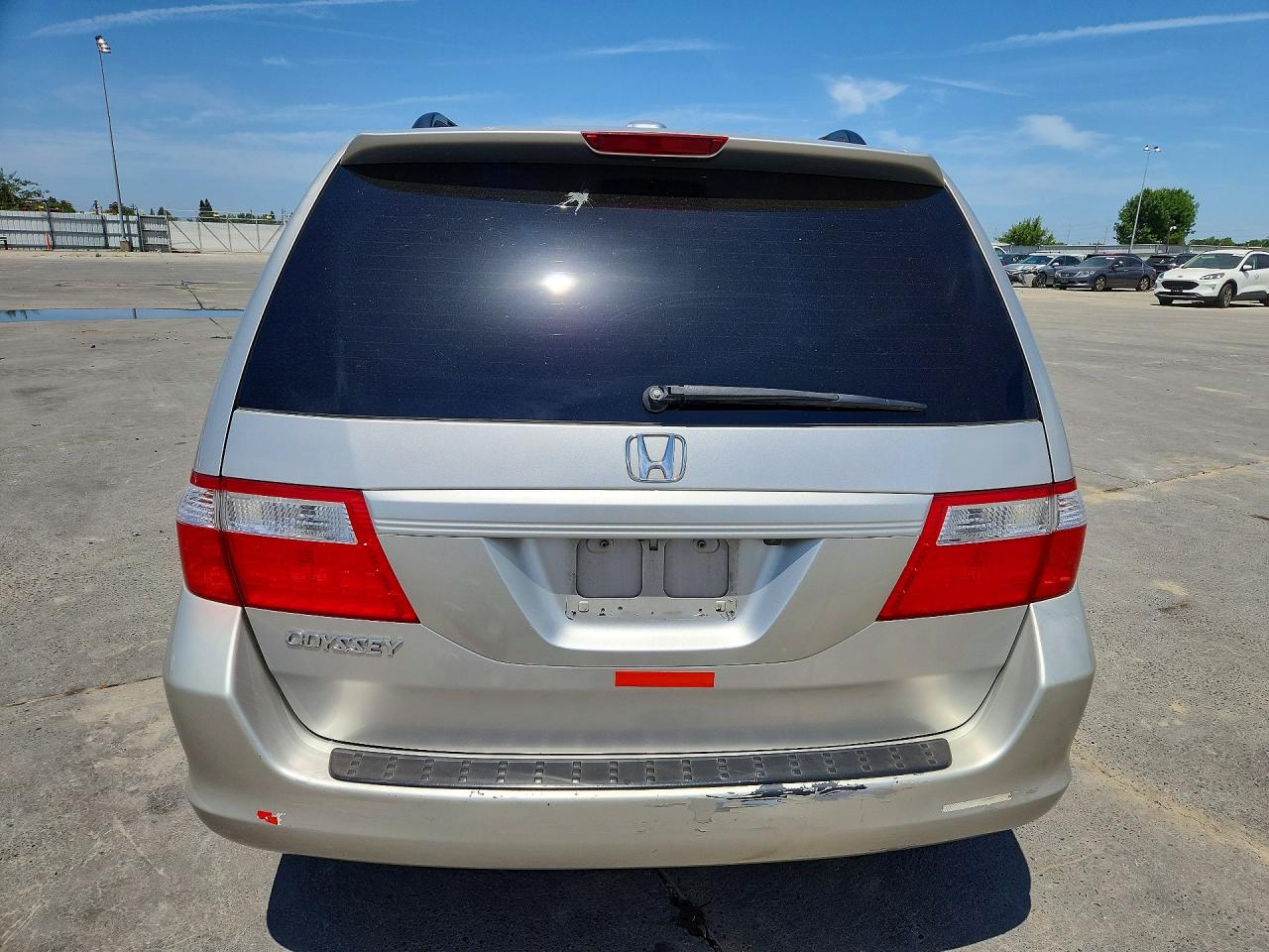 2007 Honda Odyssey Silver vin: 5FNRL38797B083862