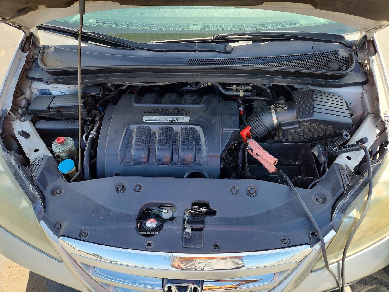 2007 Honda Odyssey Silver vin: 5FNRL38797B083862