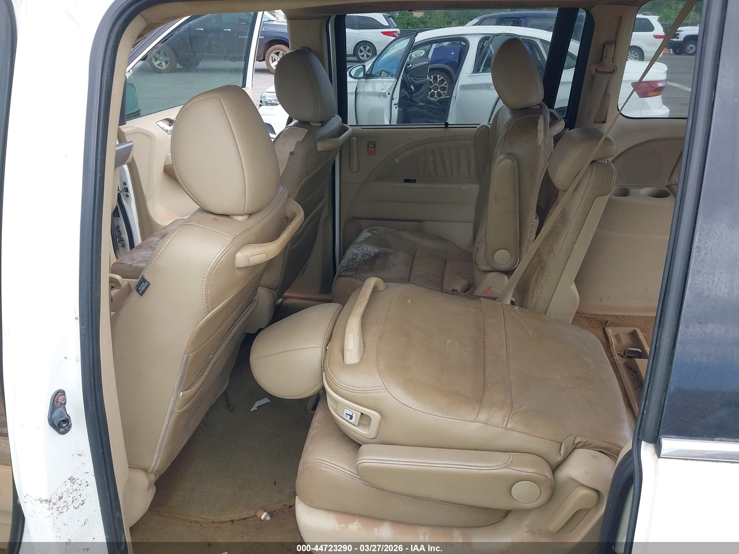 2008 Honda Odyssey Ex-l White vin: 5FNRL38798B056744