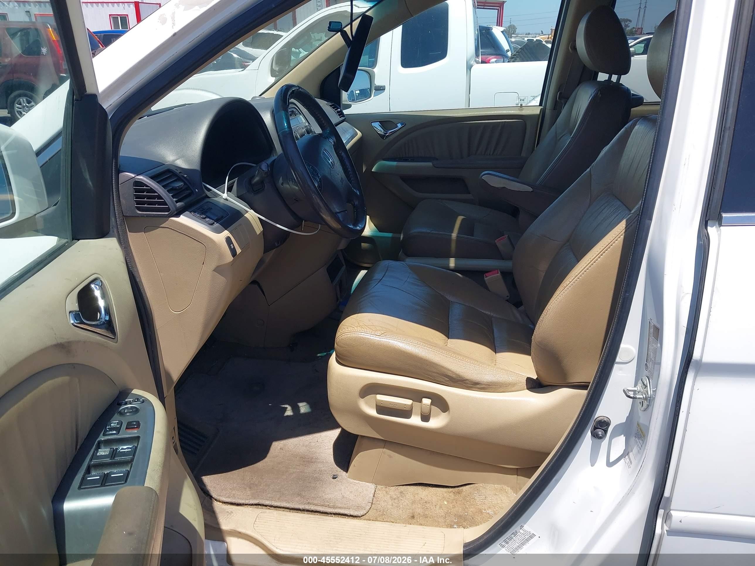 2008 Honda Odyssey Ex-l White vin: 5FNRL38798B056761