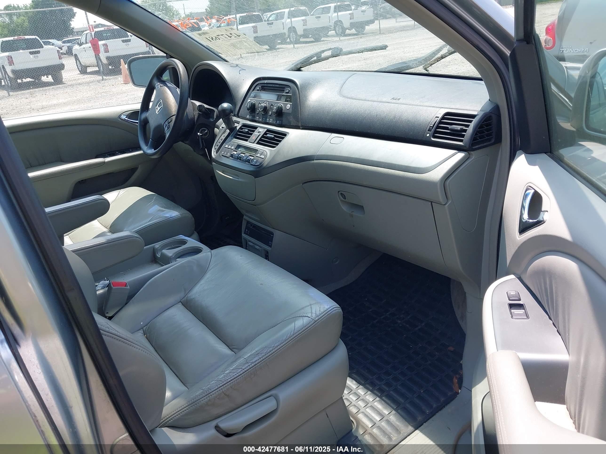 2005 Honda Odyssey Ex-l Silver vin: 5FNRL387X5B065190
