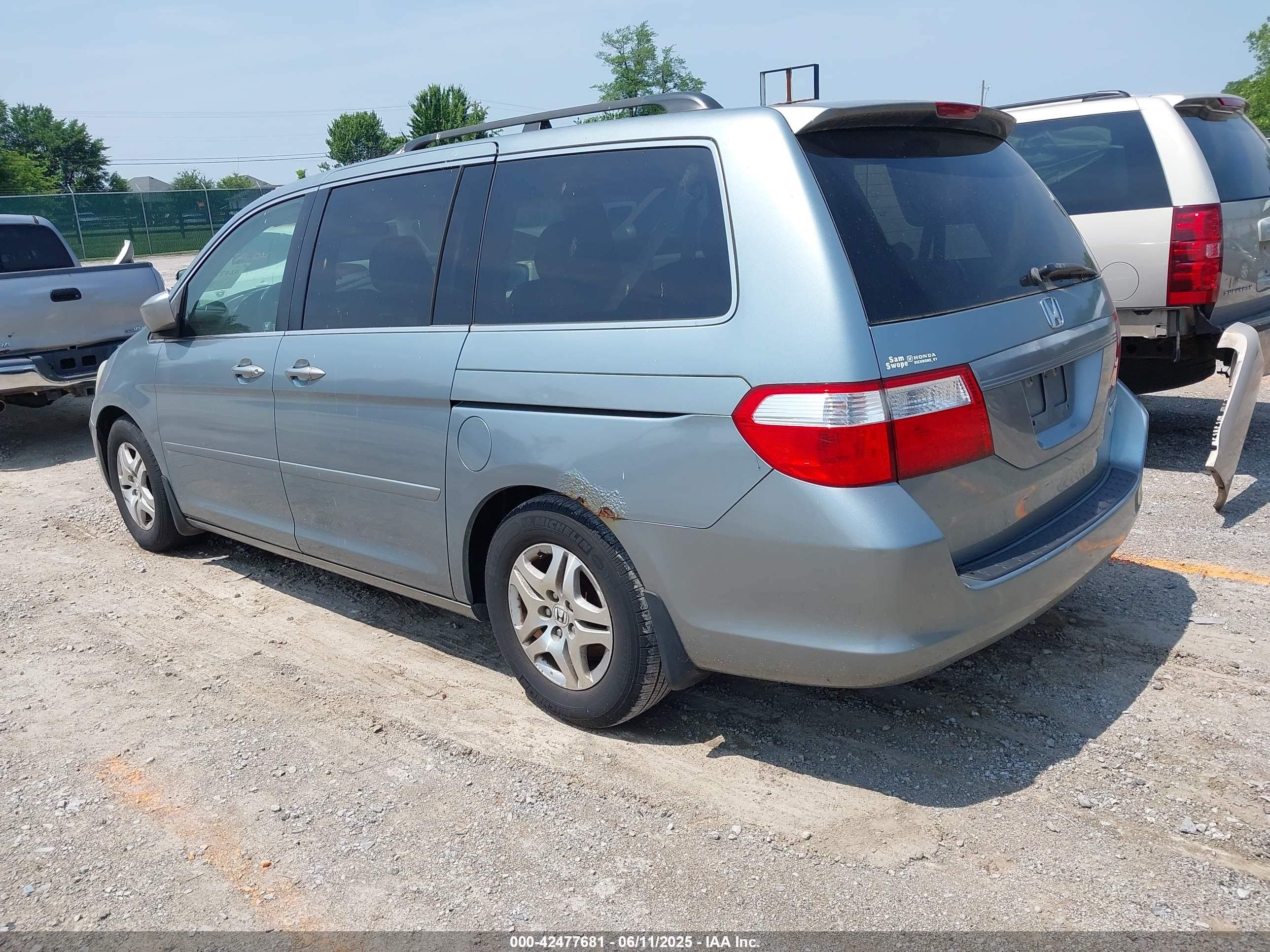 2005 Honda Odyssey Ex-l Silver vin: 5FNRL387X5B065190