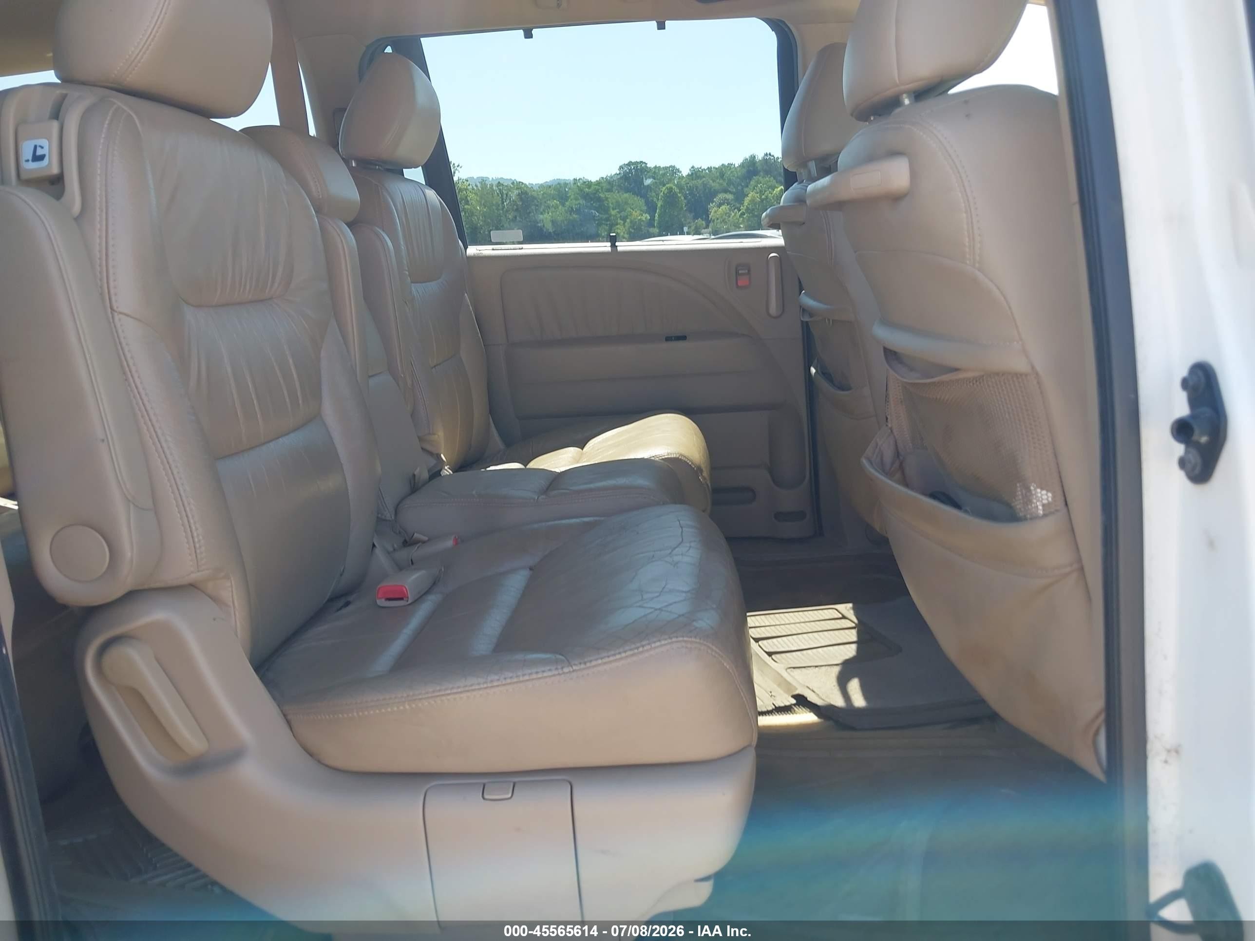 2007 Honda Odyssey Ex-l White vin: 5FNRL387X7B436254