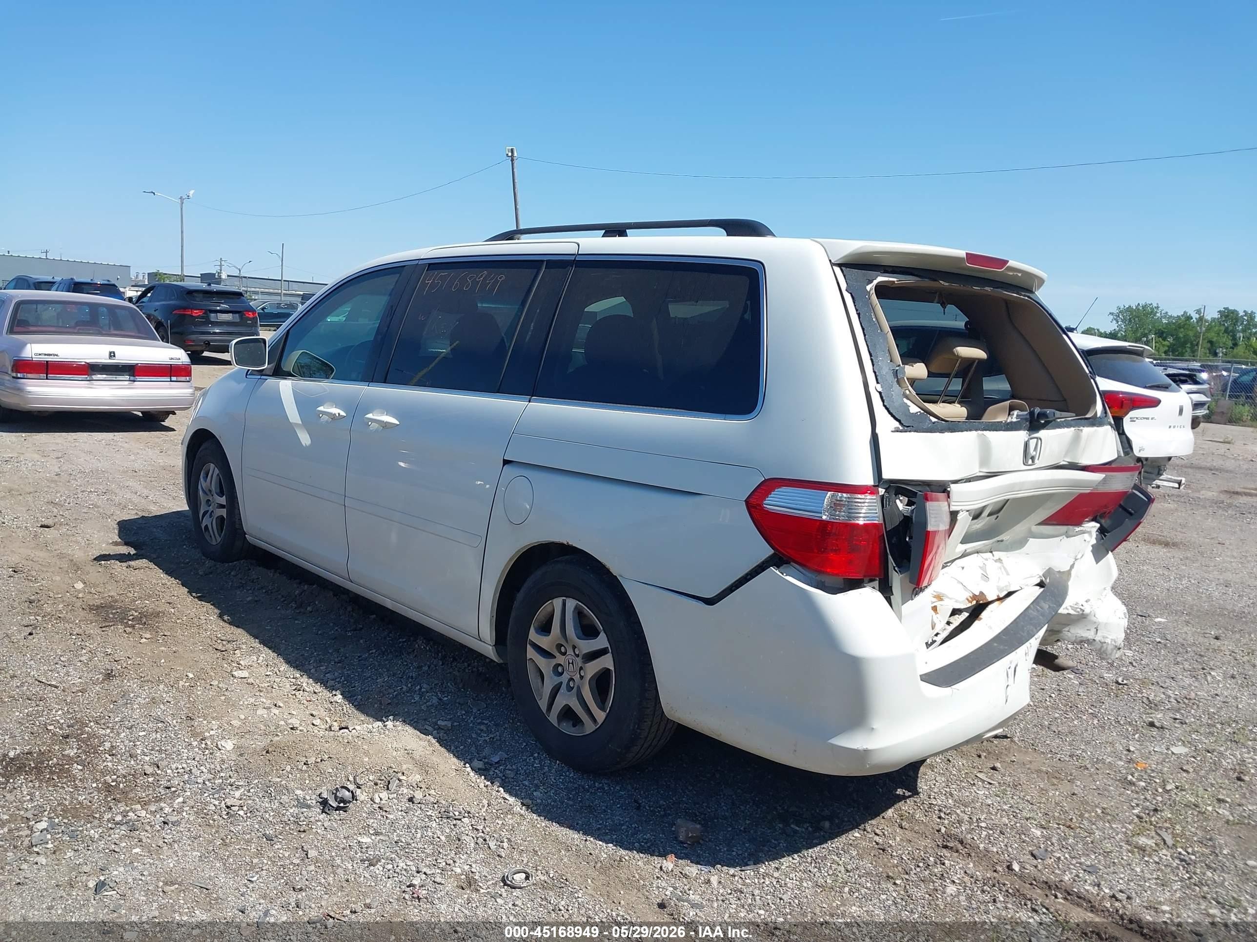 2007 Honda Odyssey Ex-l White vin: 5FNRL387X7B454396