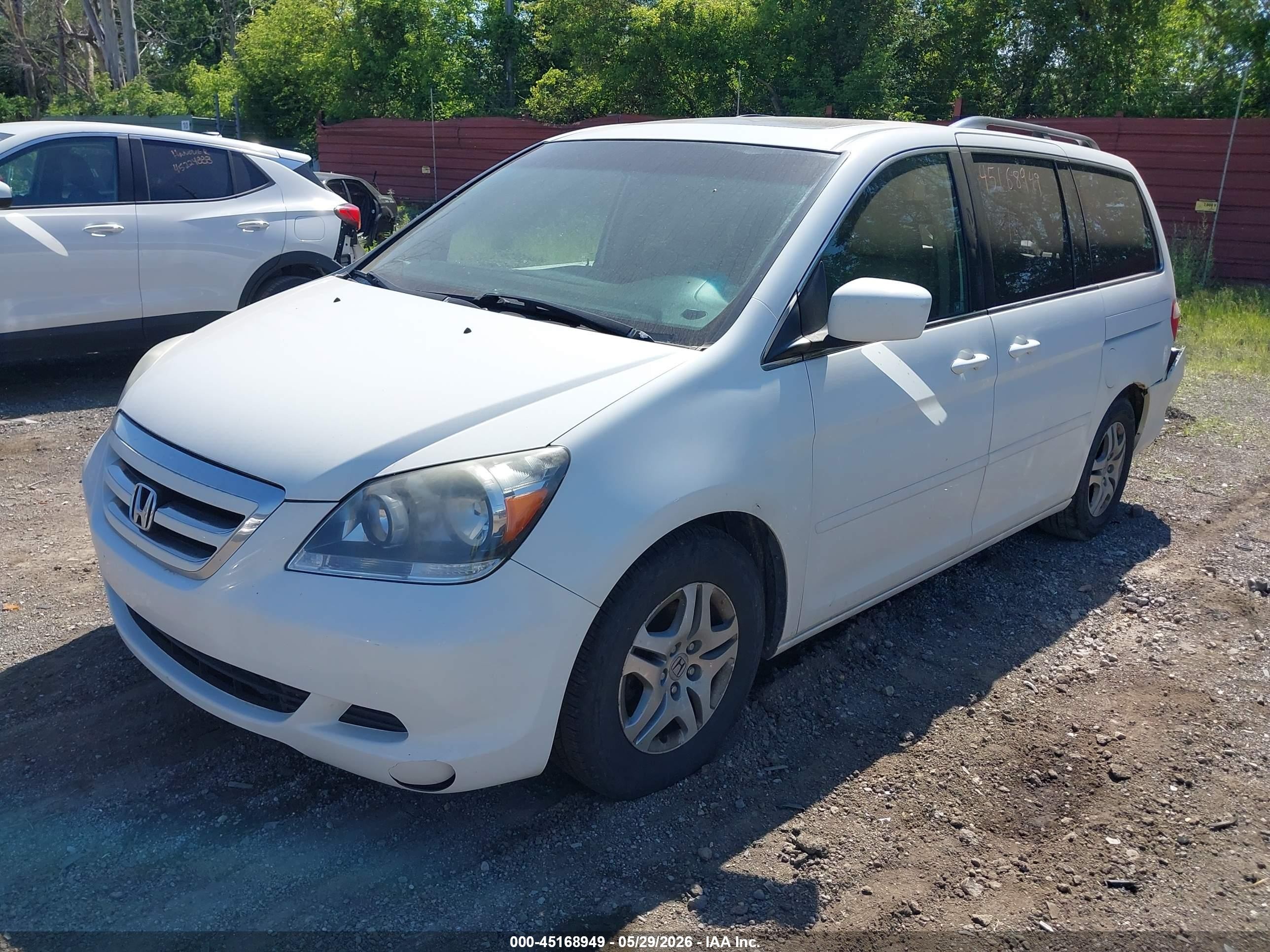 2007 Honda Odyssey Ex-l White vin: 5FNRL387X7B454396