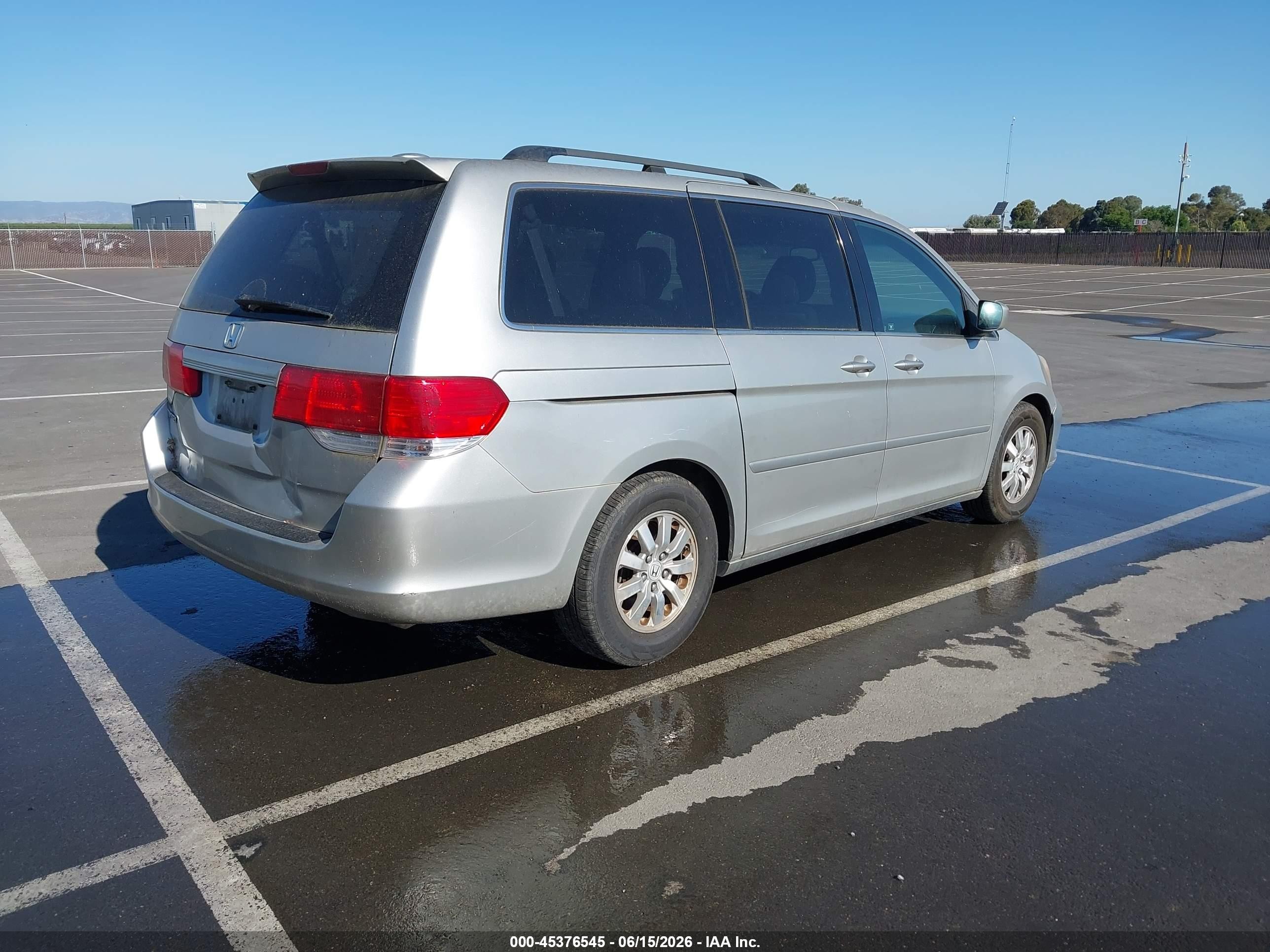 2008 Honda Odyssey Ex-l Silver vin: 5FNRL387X8B102582