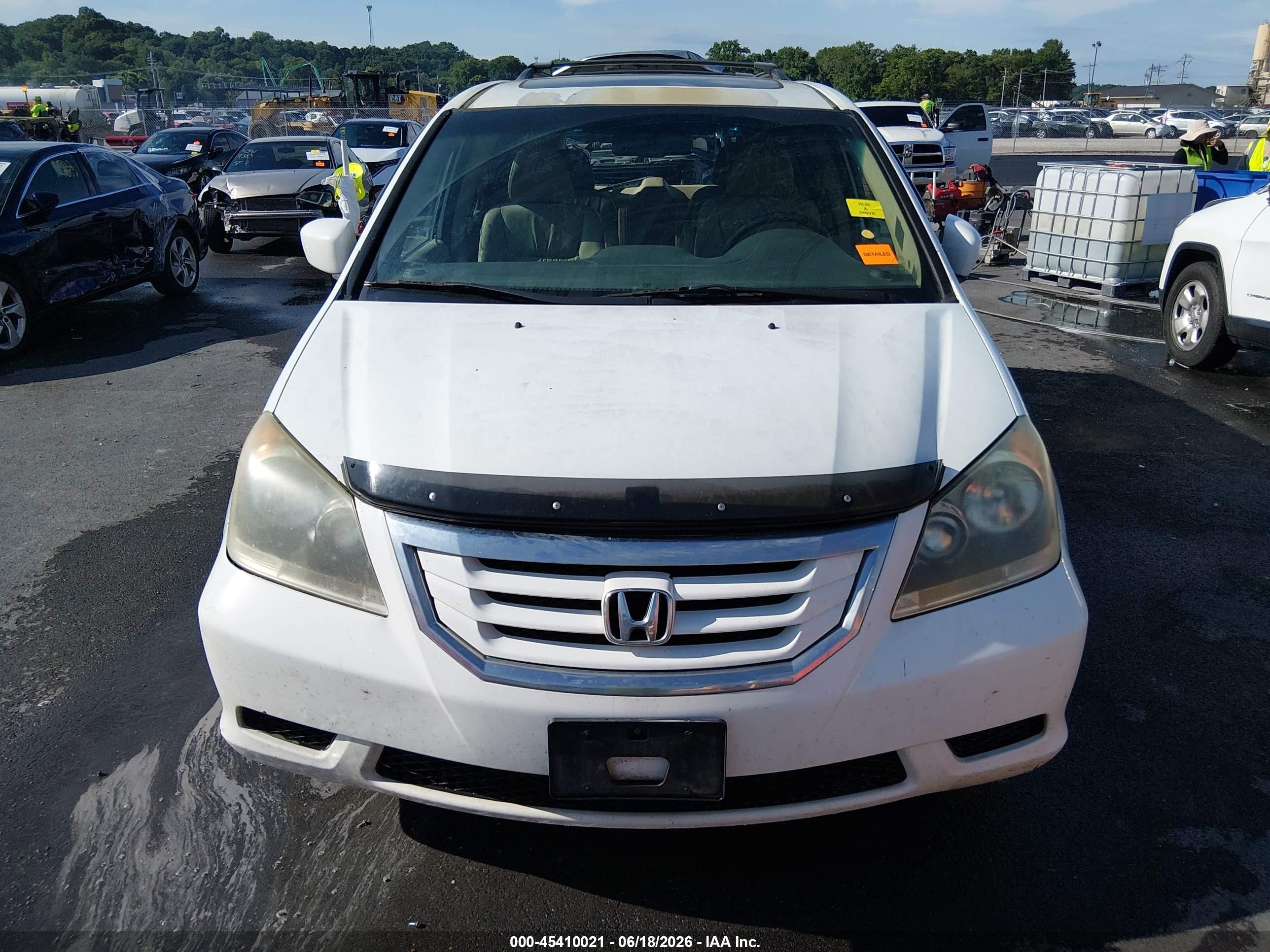 2008 Honda Odyssey Ex-l White vin: 5FNRL387X8B405278