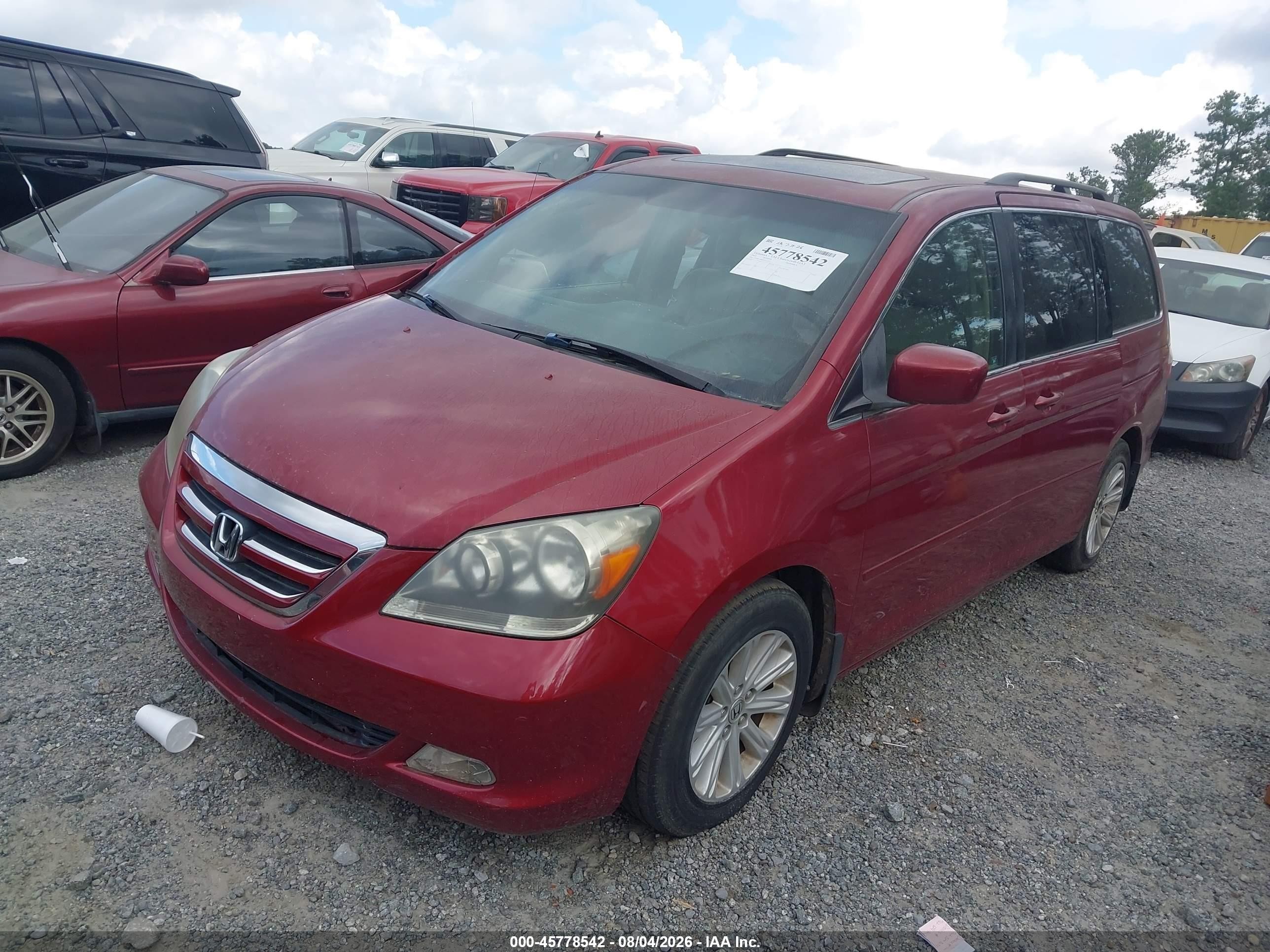 2005 Honda Odyssey Touring Red vin: 5FNRL38805B112252