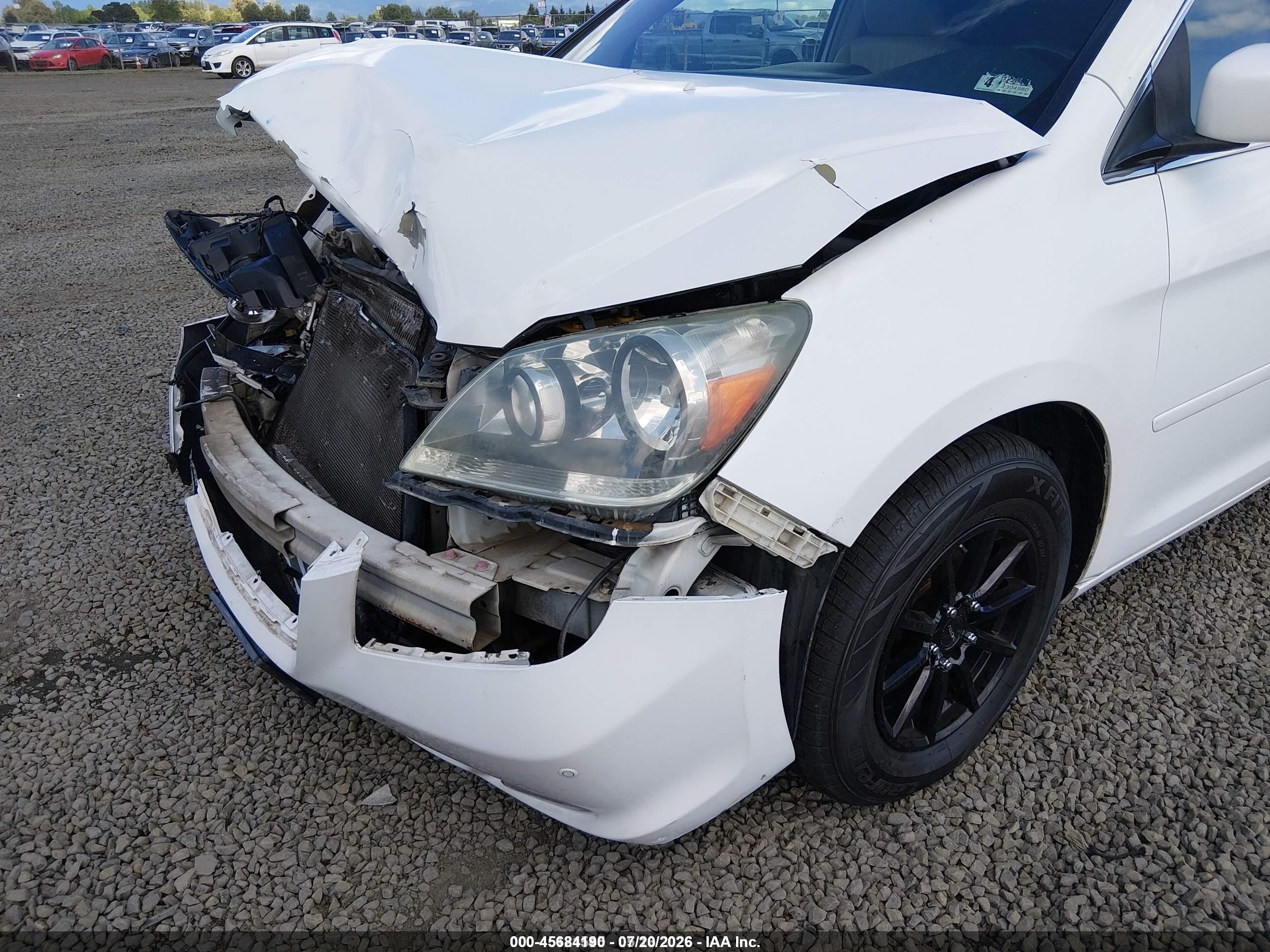 2005 Honda Odyssey Touring White vin: 5FNRL38805B129763