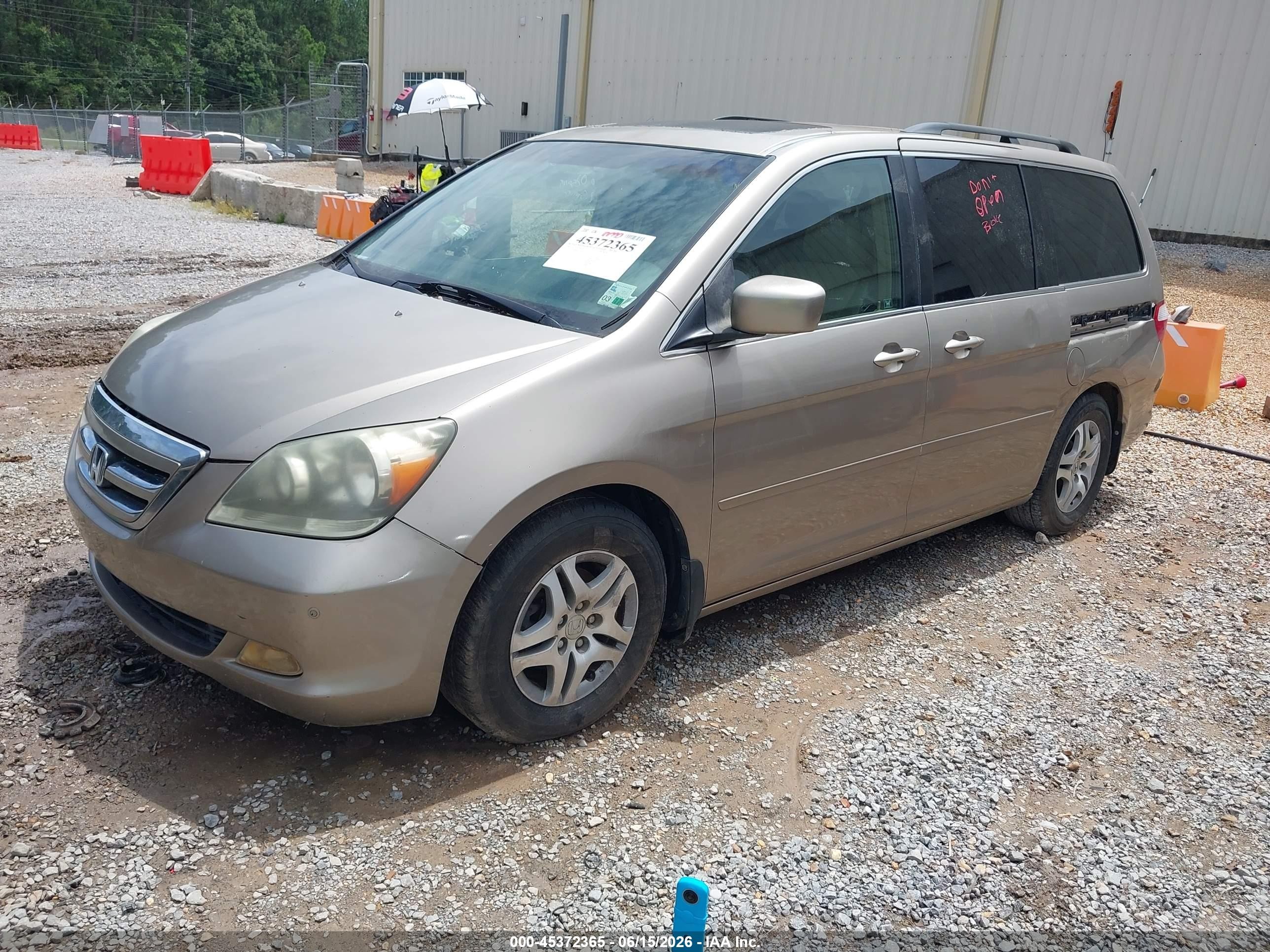 2006 Honda Odyssey Touring Gold vin: 5FNRL38806B010791