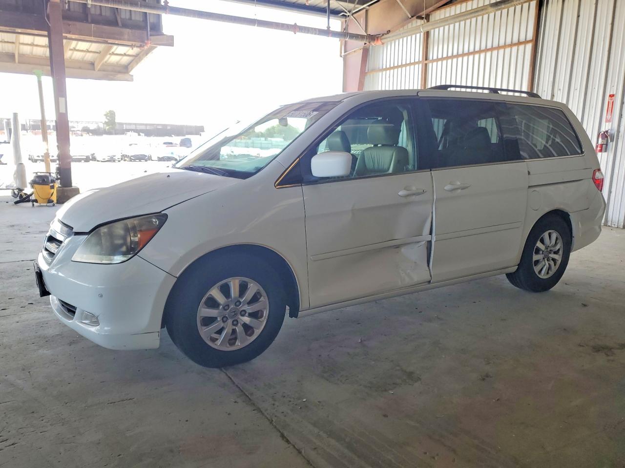 2007 Honda Odyssey Touring White vin: 5FNRL38807B101383