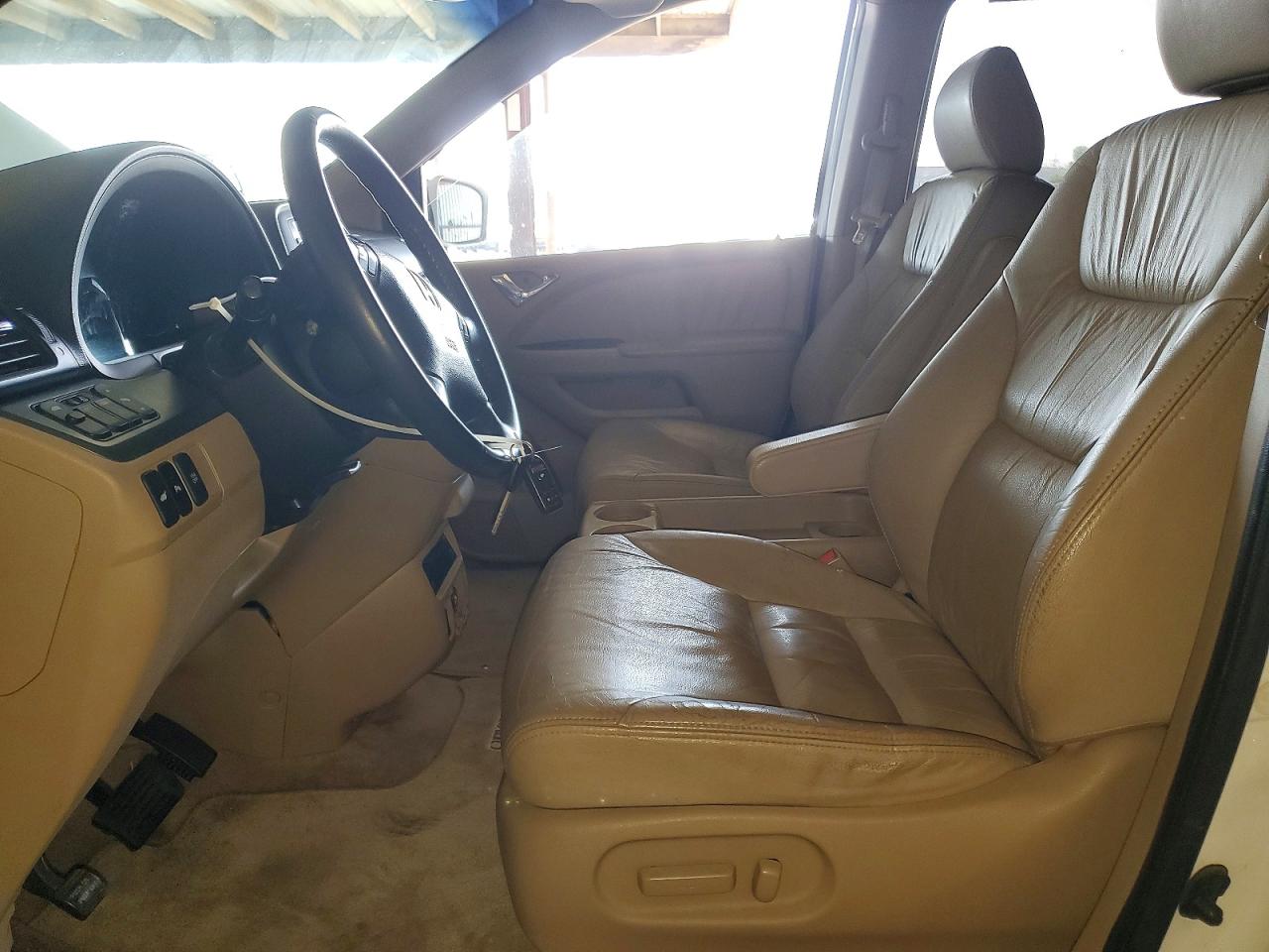 2007 Honda Odyssey Touring White vin: 5FNRL38807B101383