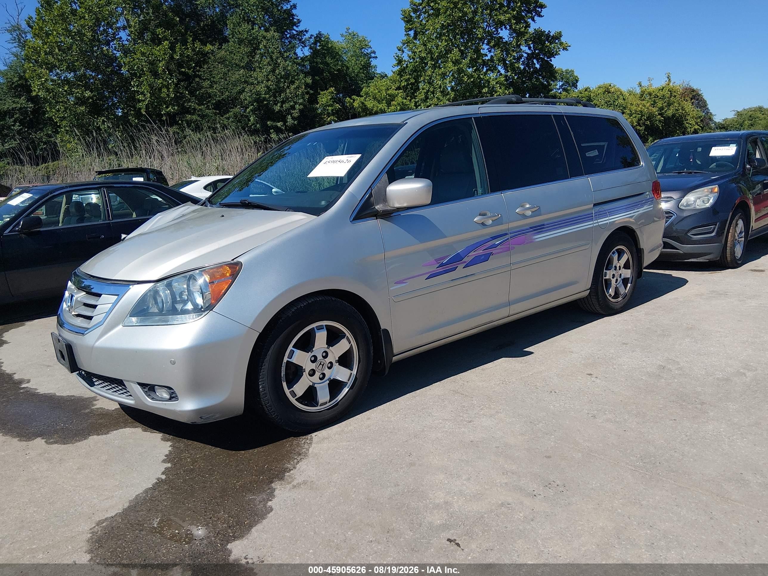 2009 Honda Odyssey Touring Silver vin: 5FNRL38809B026798