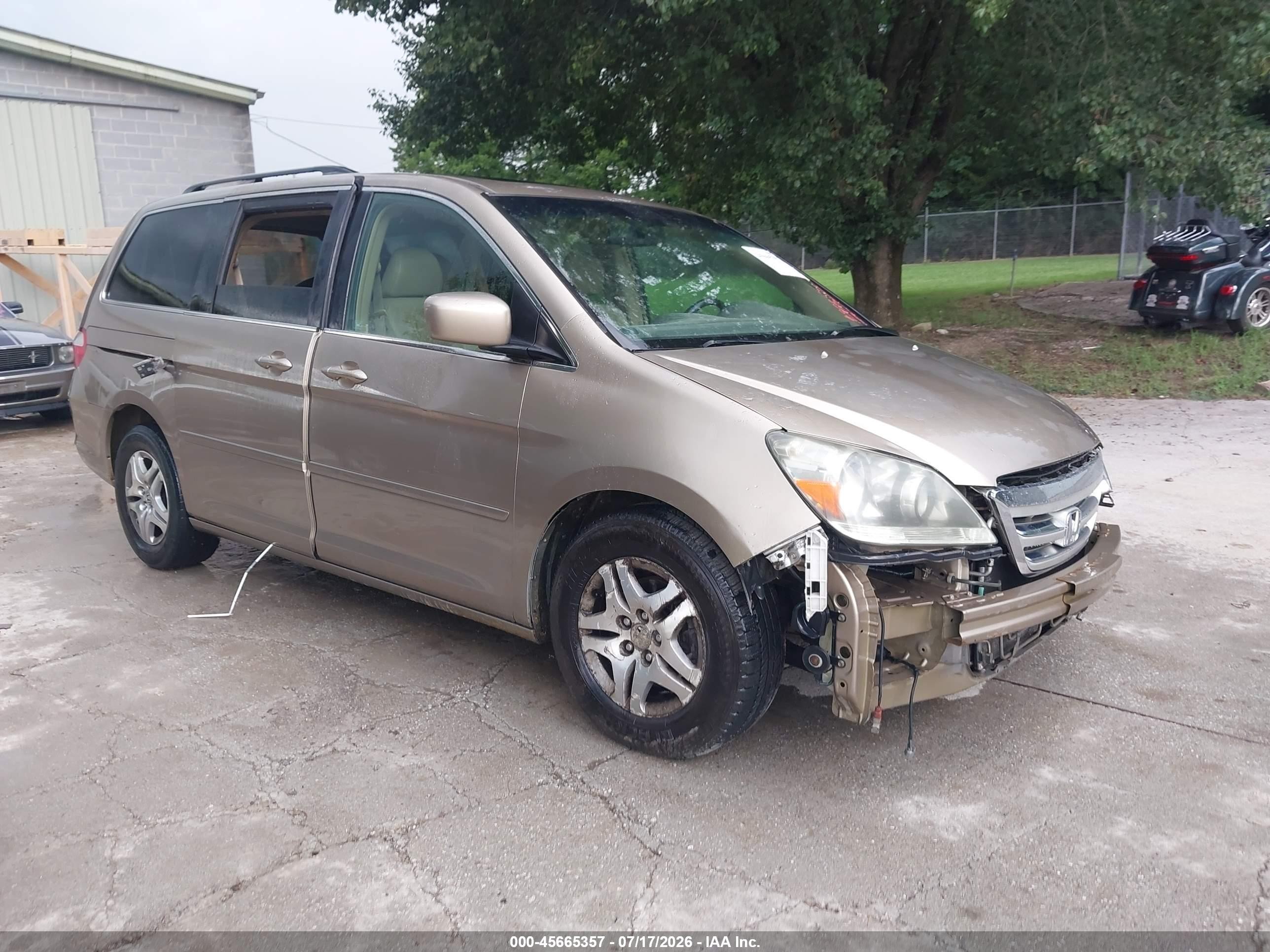 2005 Honda Odyssey Touring Gold vin: 5FNRL38815B019840