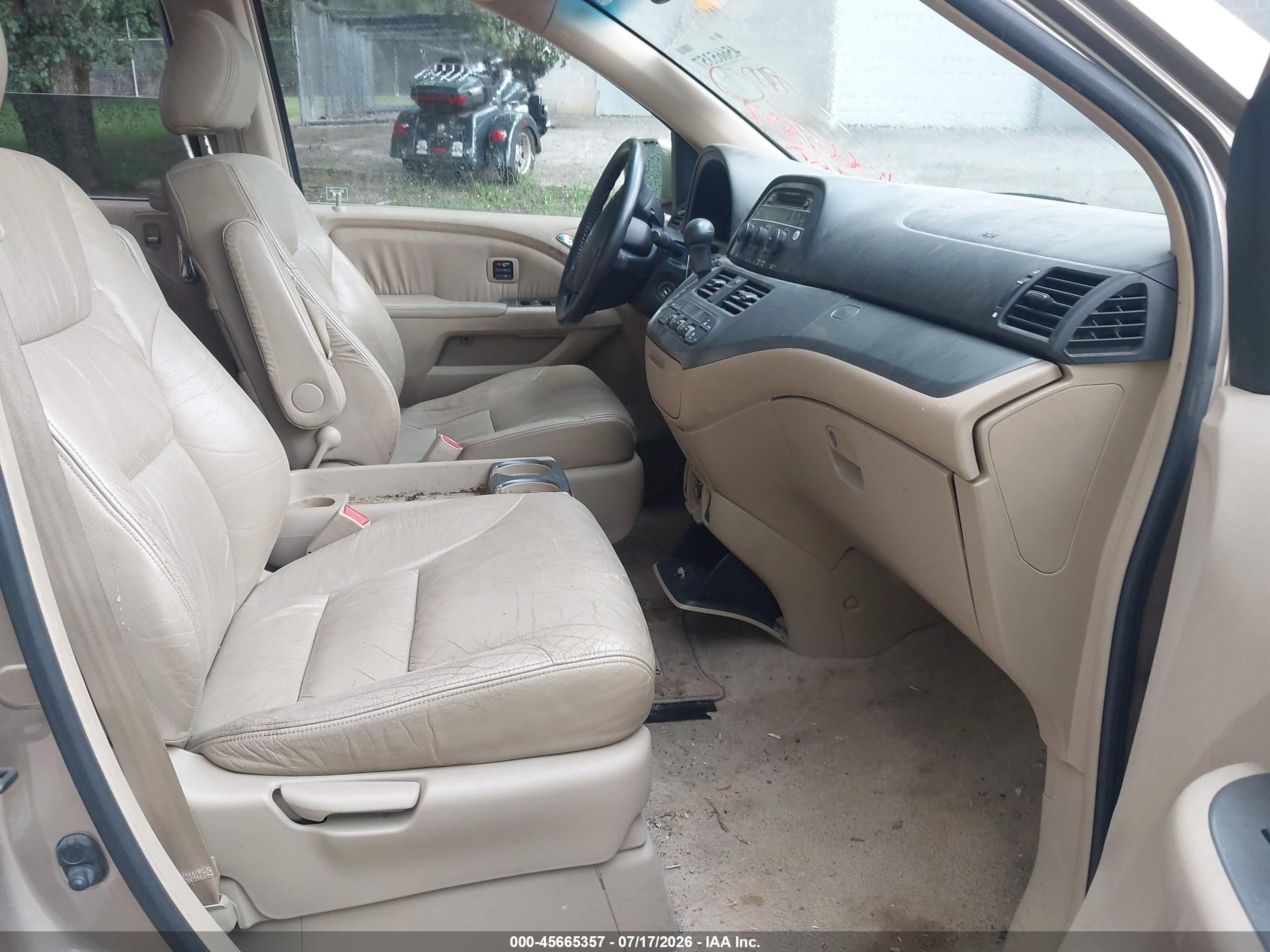 2005 Honda Odyssey Touring Gold vin: 5FNRL38815B019840