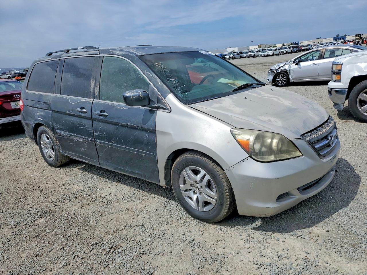 2005 Honda Odyssey Touring Gray vin: 5FNRL38815B085028
