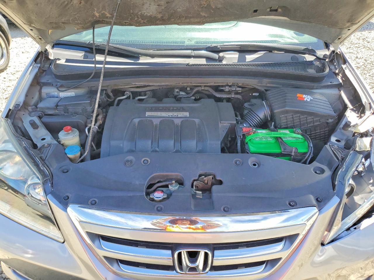 2005 Honda Odyssey Touring Silver vin: 5FNRL38825B075303