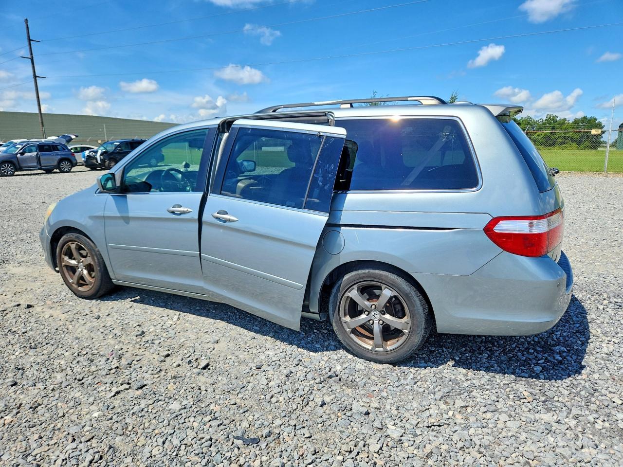 2005 Honda Odyssey Touring Blue vin: 5FNRL38825B077391