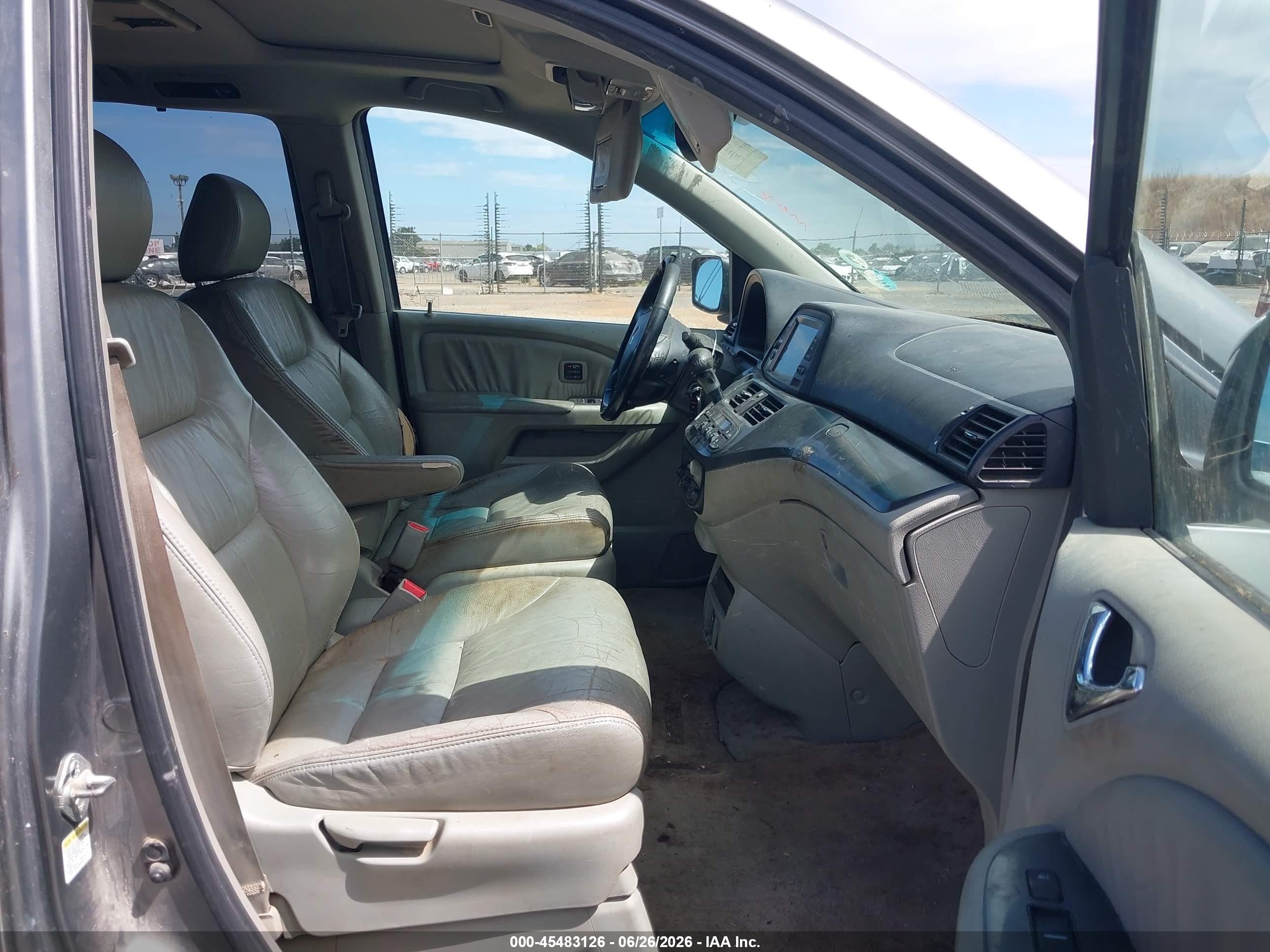 2007 Honda Odyssey Touring Gray vin: 5FNRL38837B075961