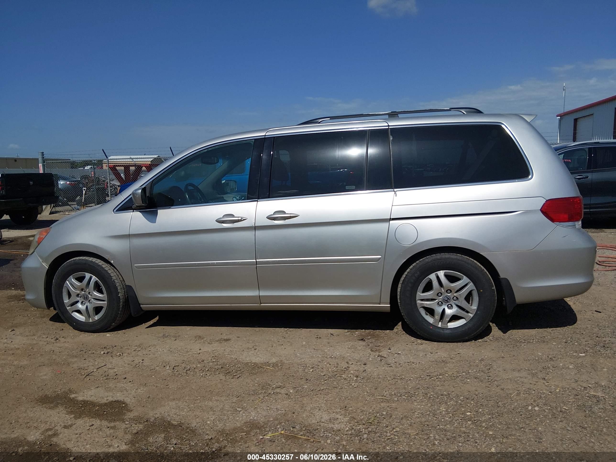 2008 Honda Odyssey Touring Серый vin: 5FNRL38838B035655