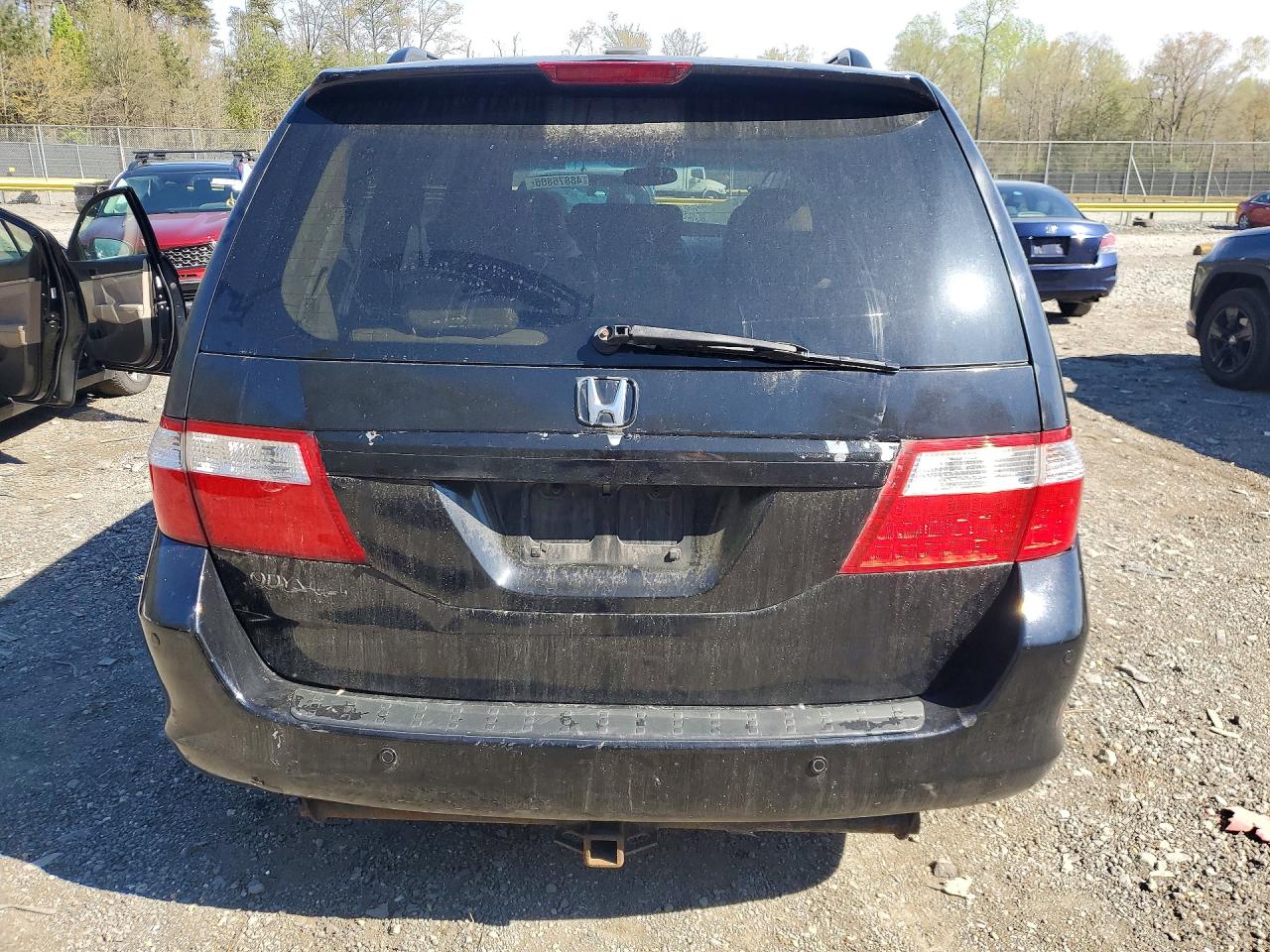 2006 Honda Odyssey Touring Black vin: 5FNRL38846B080052