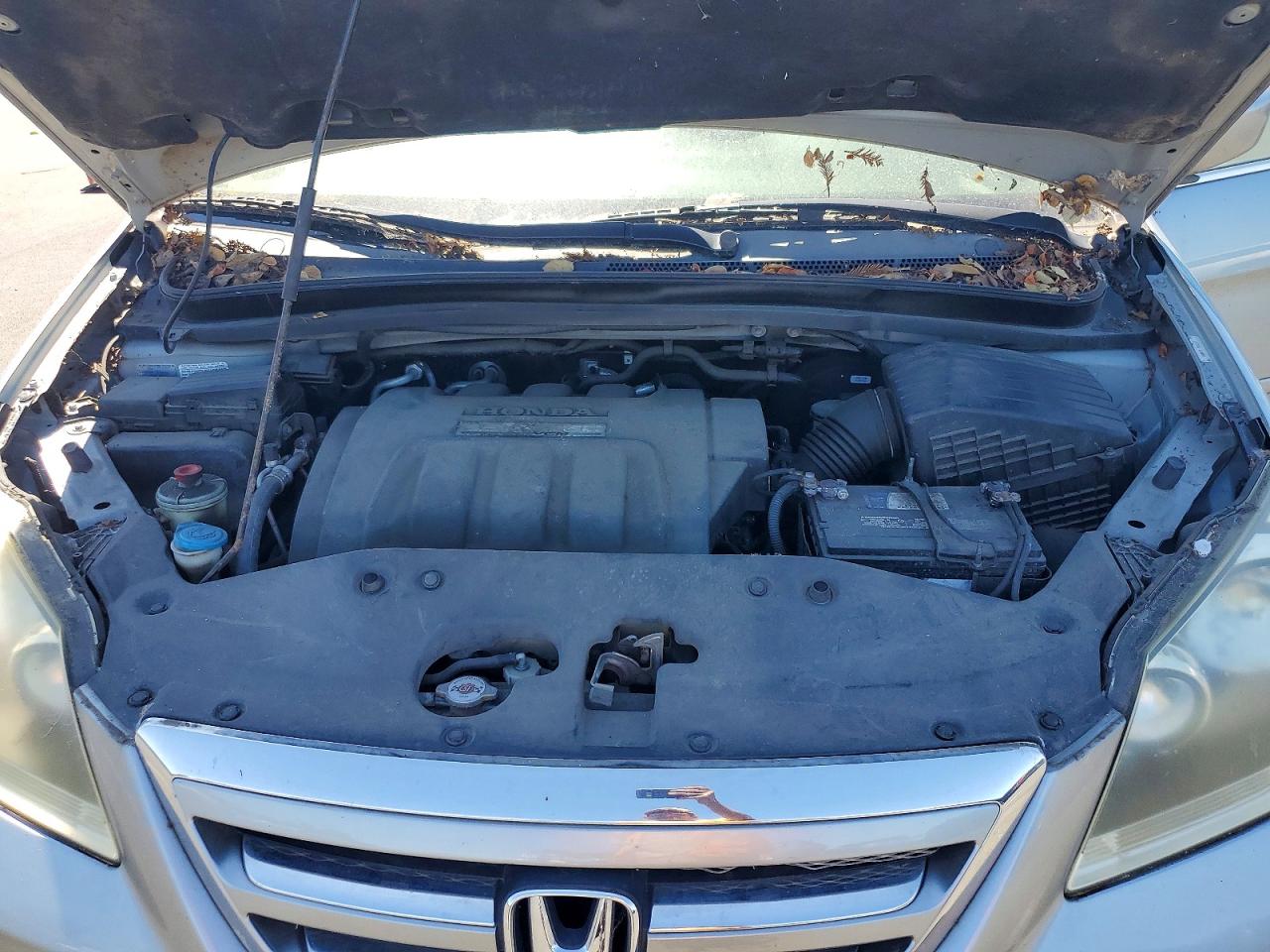 2006 Honda Odyssey Touring Серебряный vin: 5FNRL38846B104026