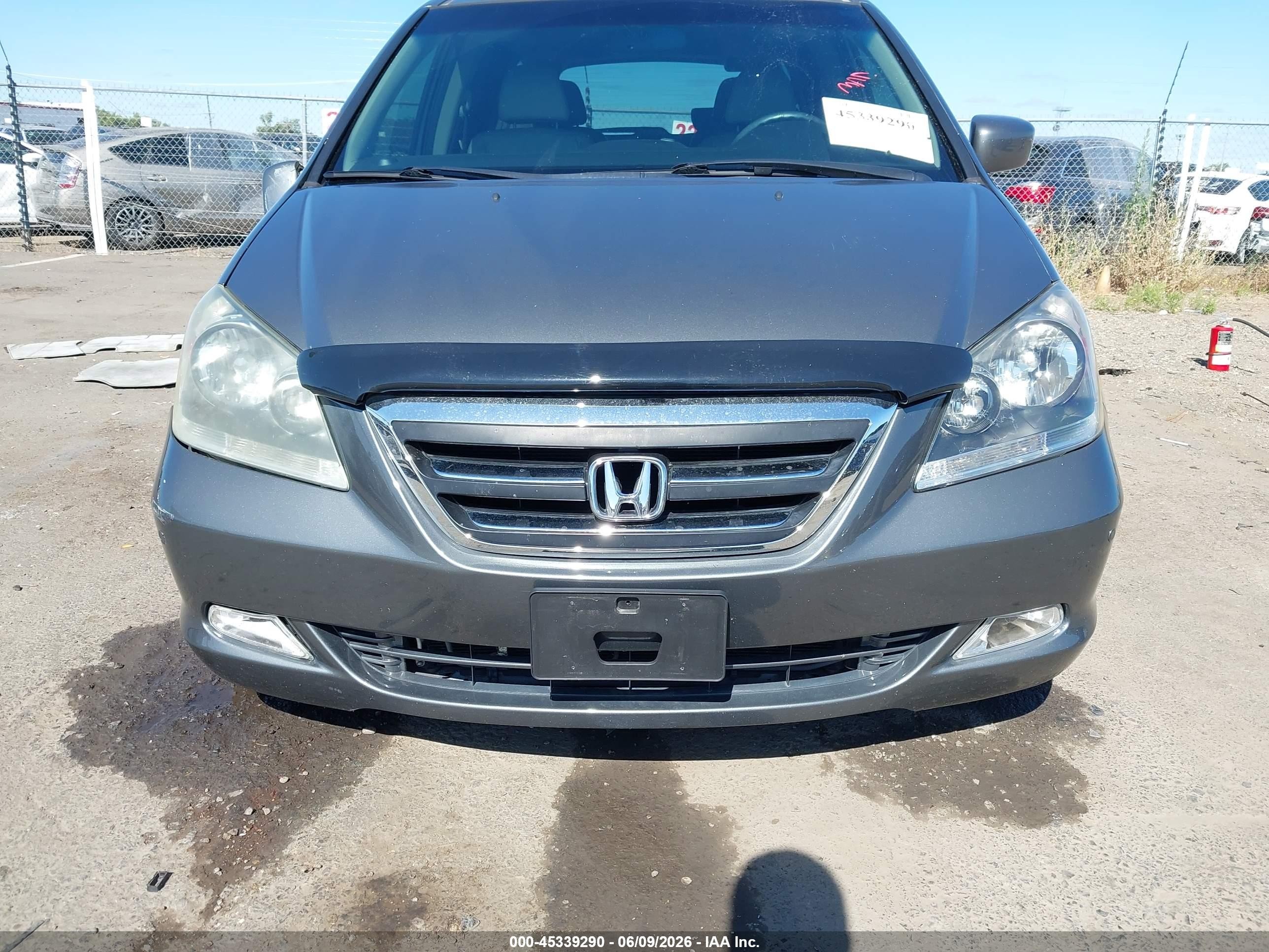 2007 Honda Odyssey Touring Gray vin: 5FNRL38847B124195