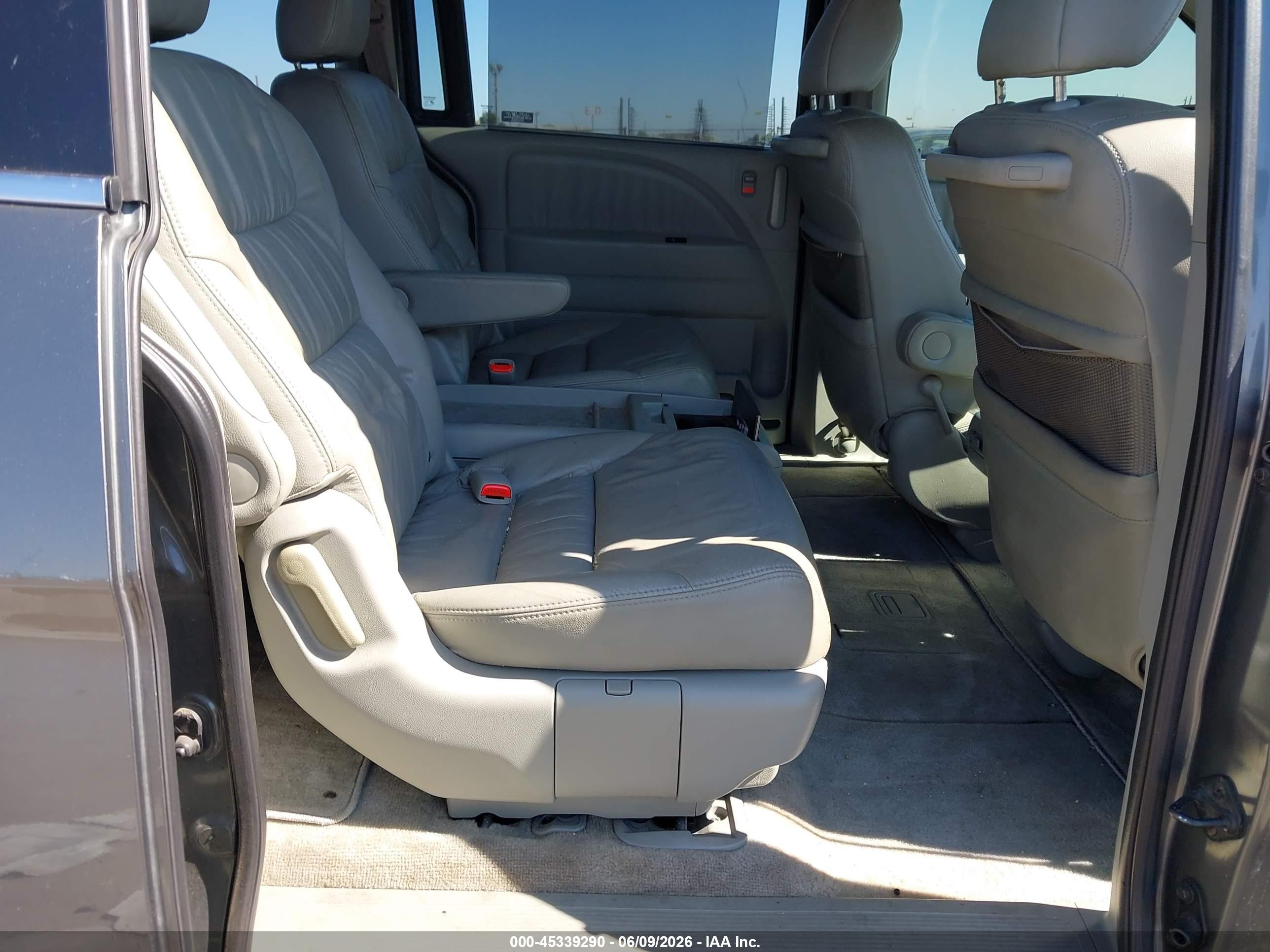 2007 Honda Odyssey Touring Gray vin: 5FNRL38847B124195