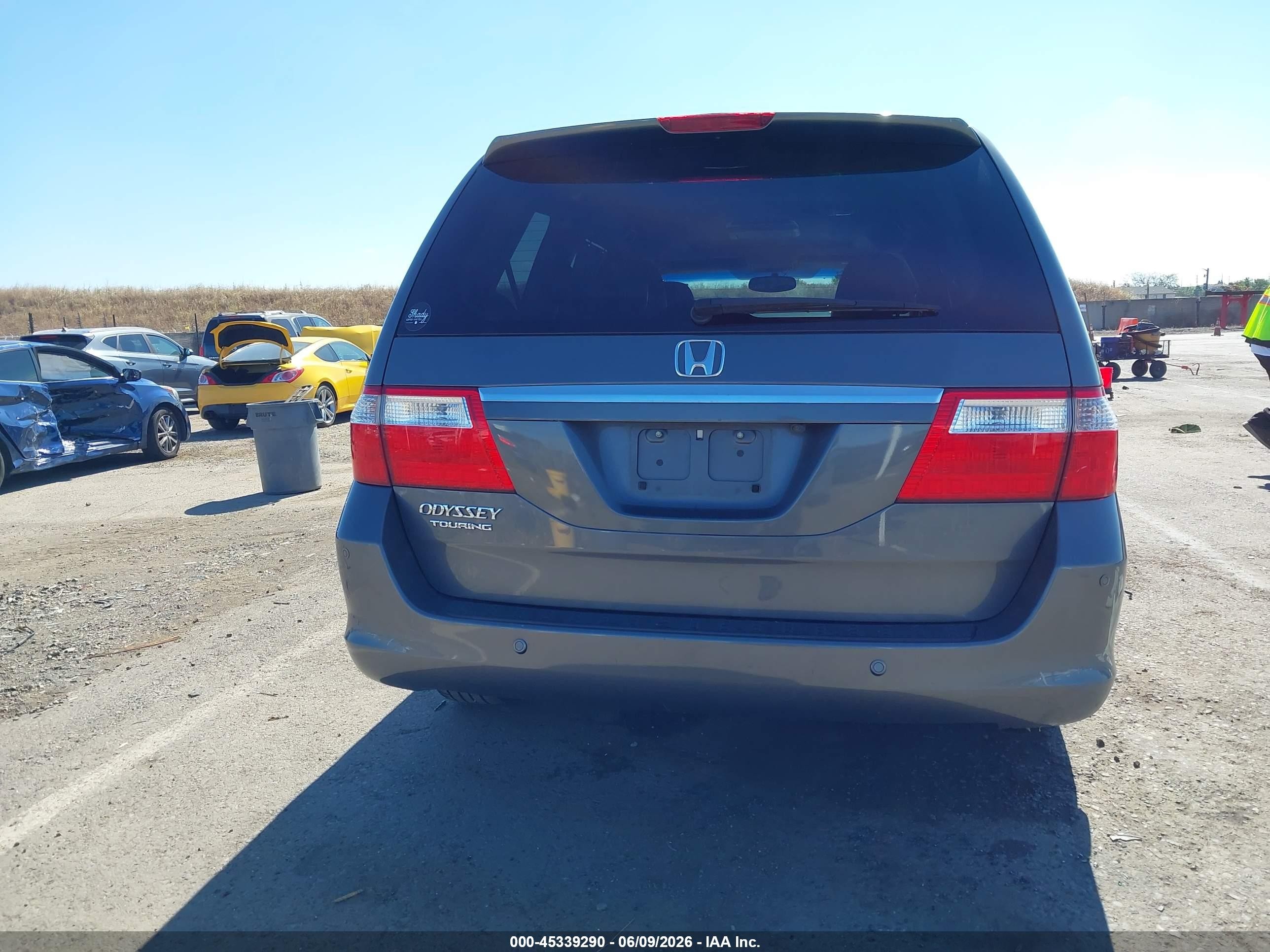 2007 Honda Odyssey Touring Gray vin: 5FNRL38847B124195