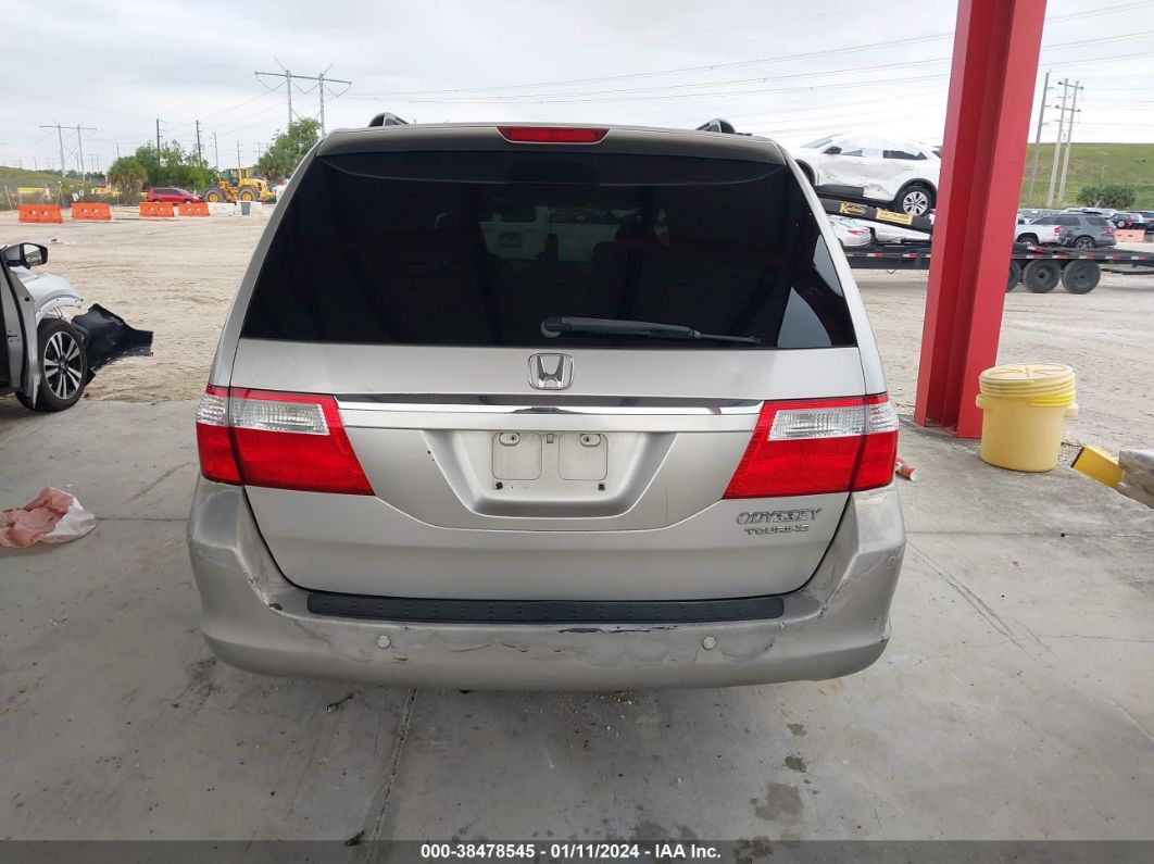 2005 Honda Odyssey Touring Silver vin: 5FNRL38855B045180