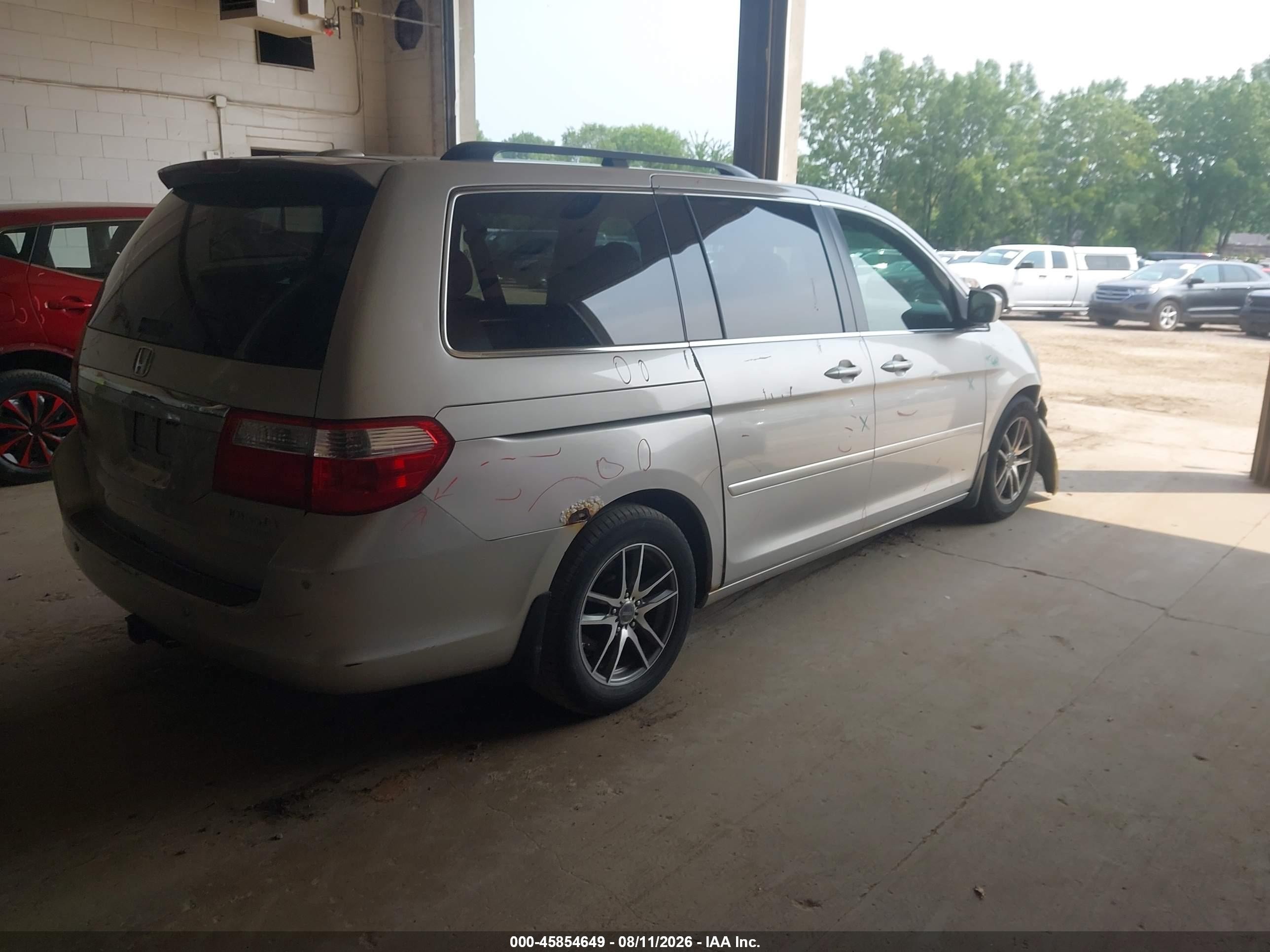 2005 Honda Odyssey Touring Желто-коричневый vin: 5FNRL38855B114997