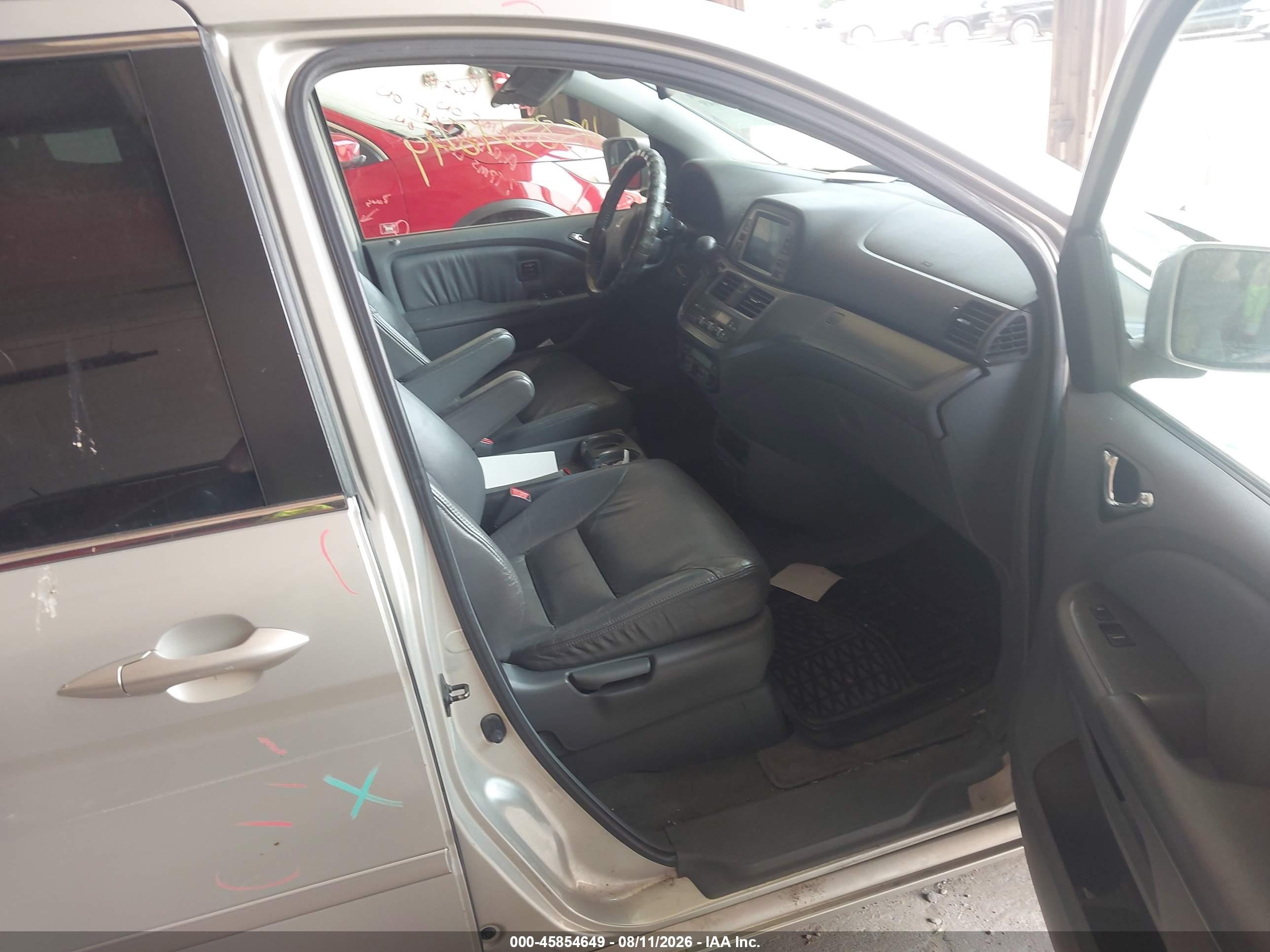 2005 Honda Odyssey Touring Желто-коричневый vin: 5FNRL38855B114997
