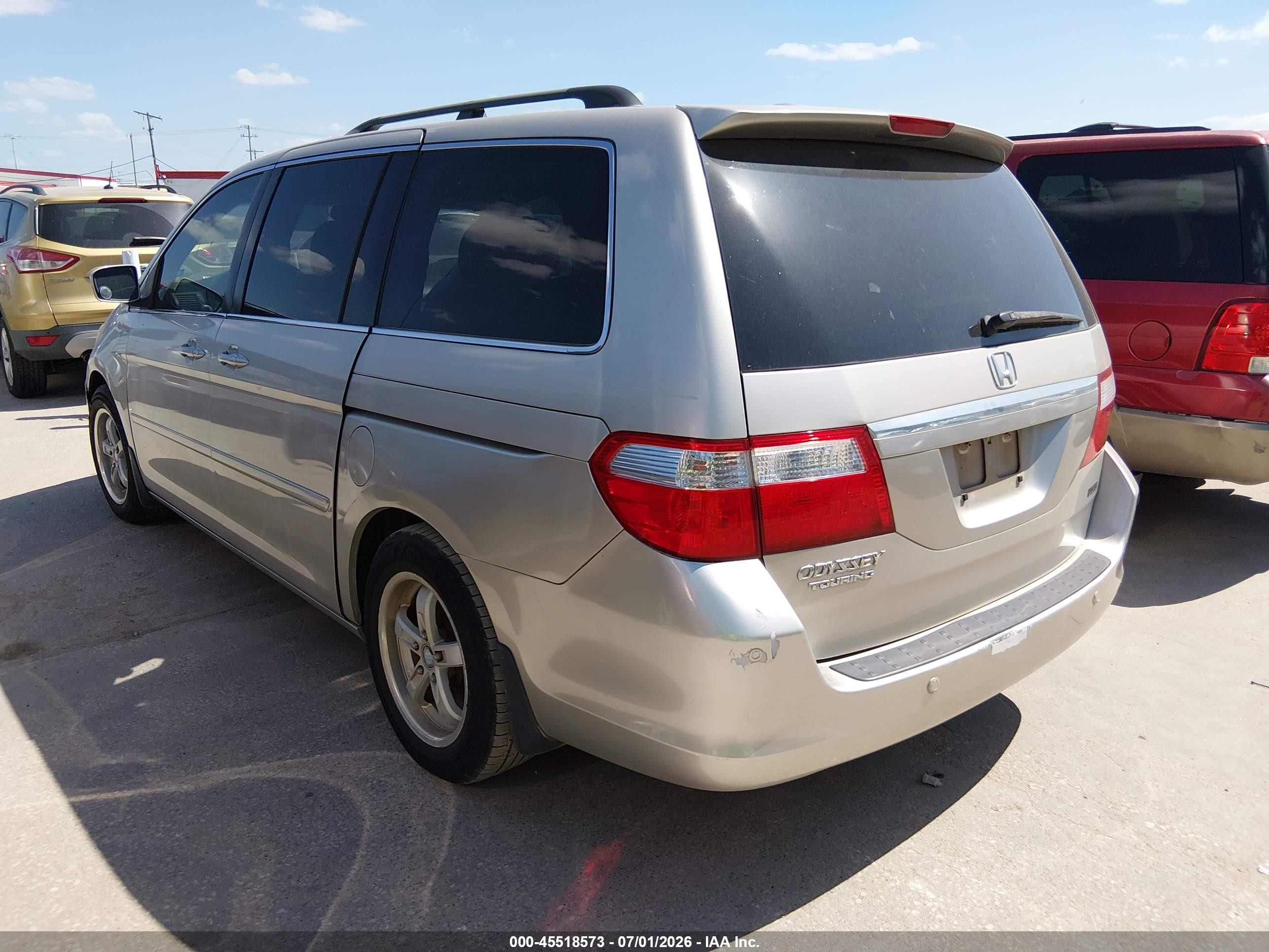 2006 Honda Odyssey Touring Silver vin: 5FNRL38856B053815