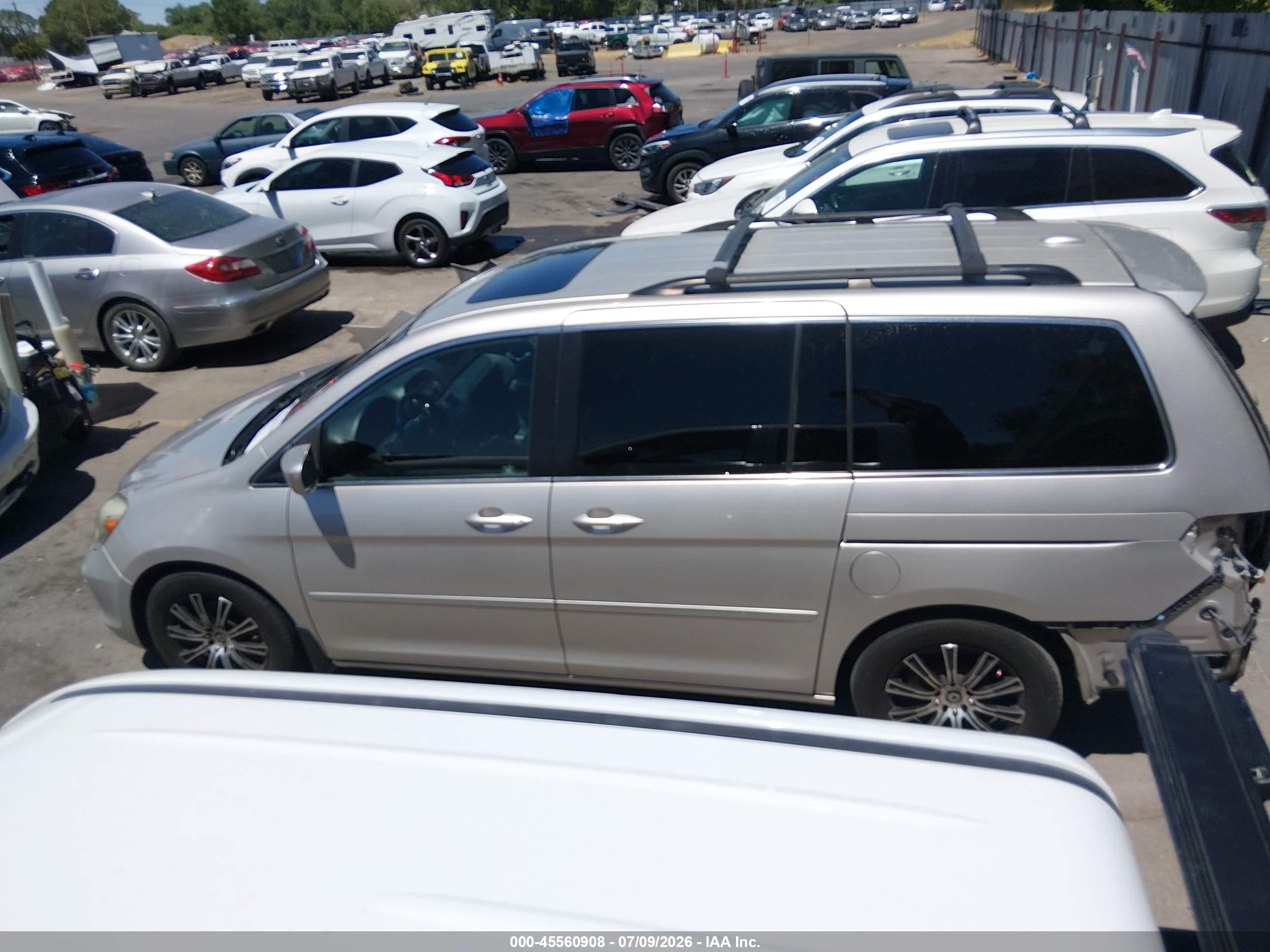 2006 Honda Odyssey Touring Beige vin: 5FNRL38856B067293