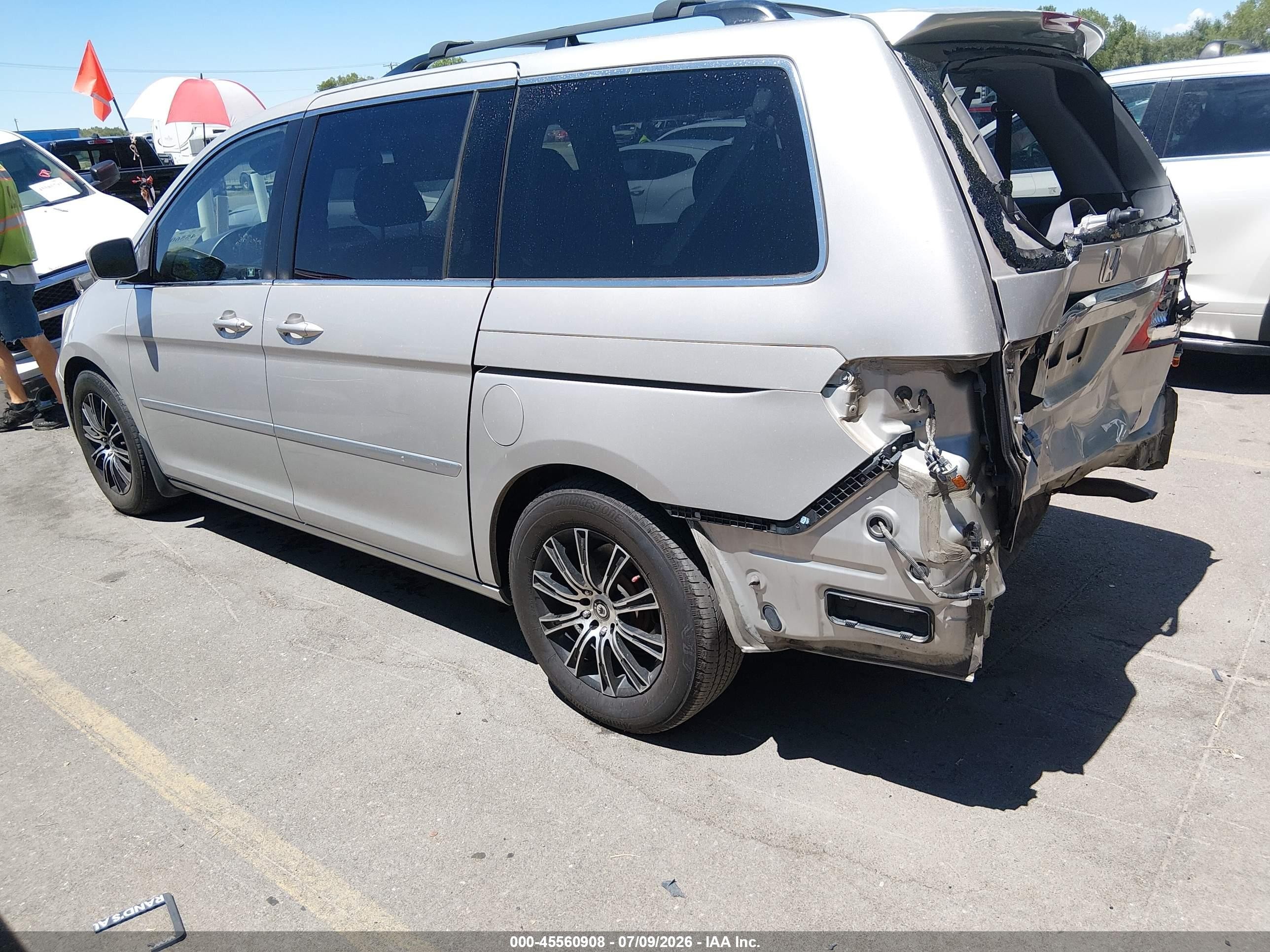 2006 Honda Odyssey Touring Beige vin: 5FNRL38856B067293