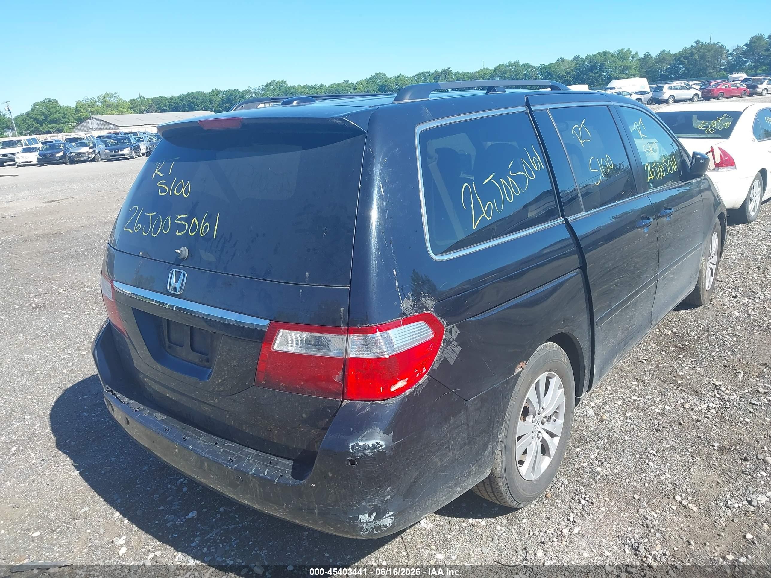 2007 Honda Odyssey Touring Black vin: 5FNRL38857B092650