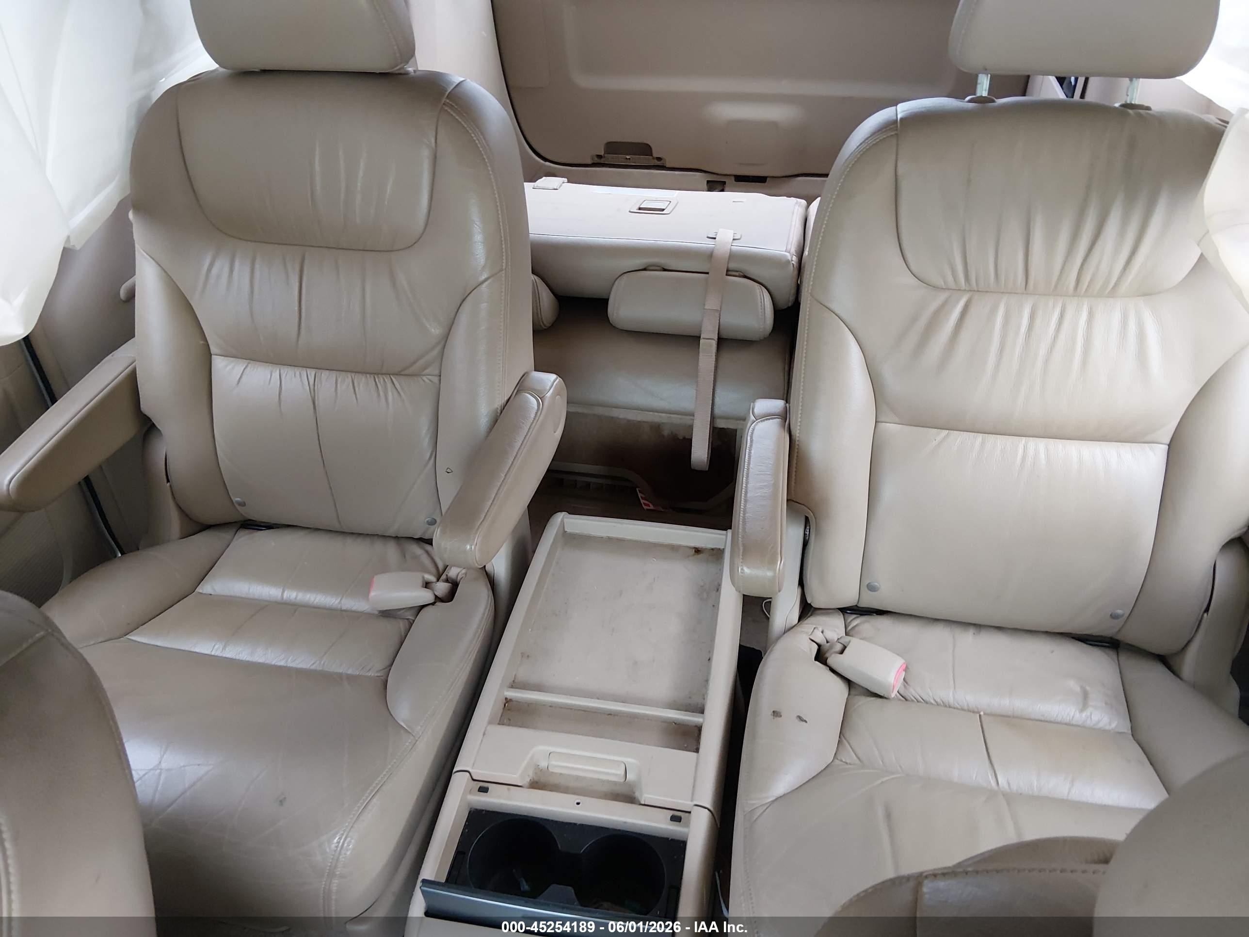 2006 Honda Odyssey Touring White vin: 5FNRL38866B005689