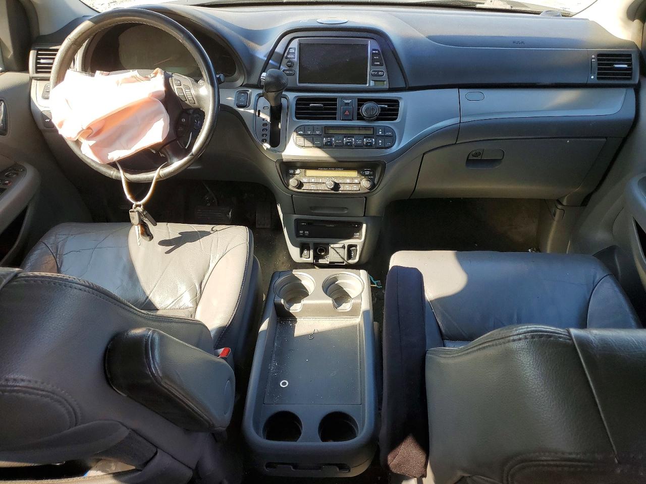 2006 Honda Odyssey Touring Gold vin: 5FNRL38866B044539