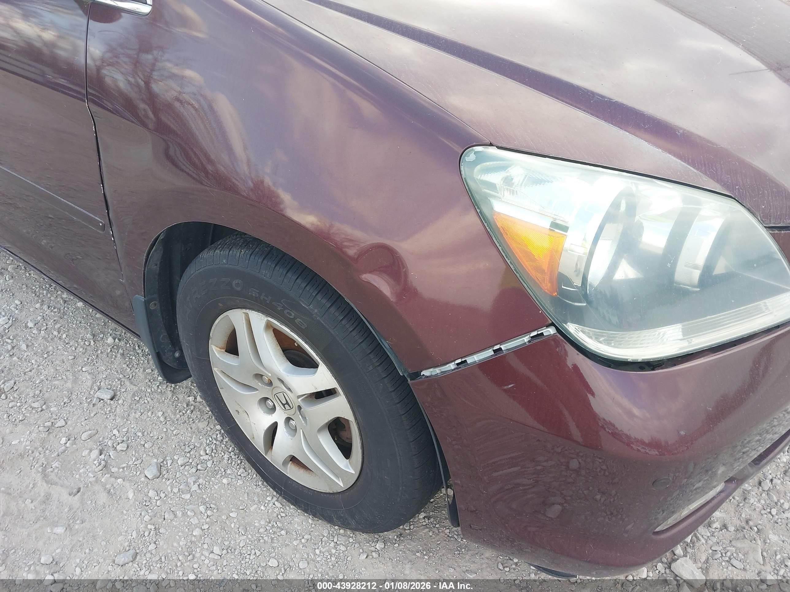2007 Honda Odyssey Touring Maroon vin: 5FNRL38867B056224