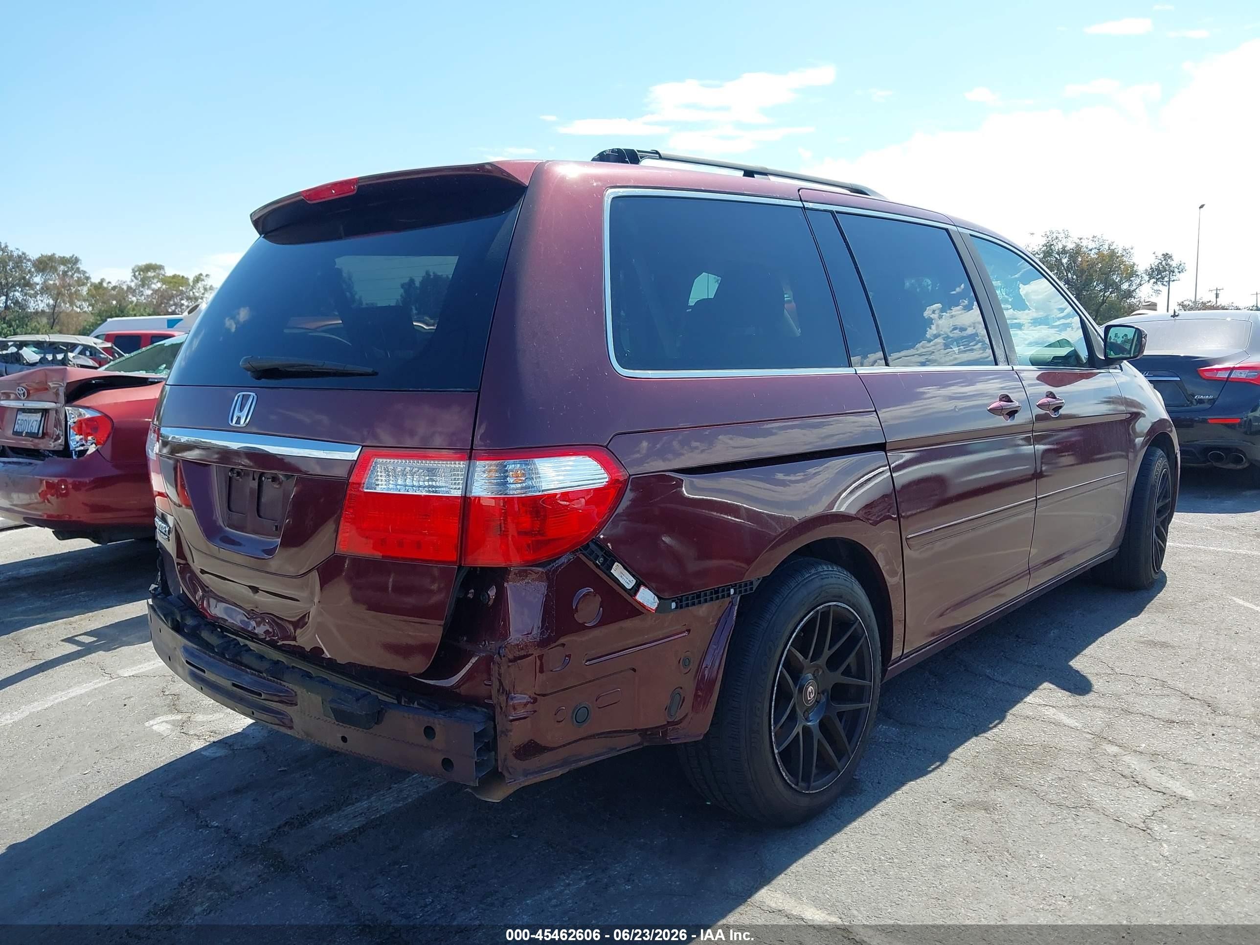 2007 Honda Odyssey Touring Burgundy vin: 5FNRL38867B062900
