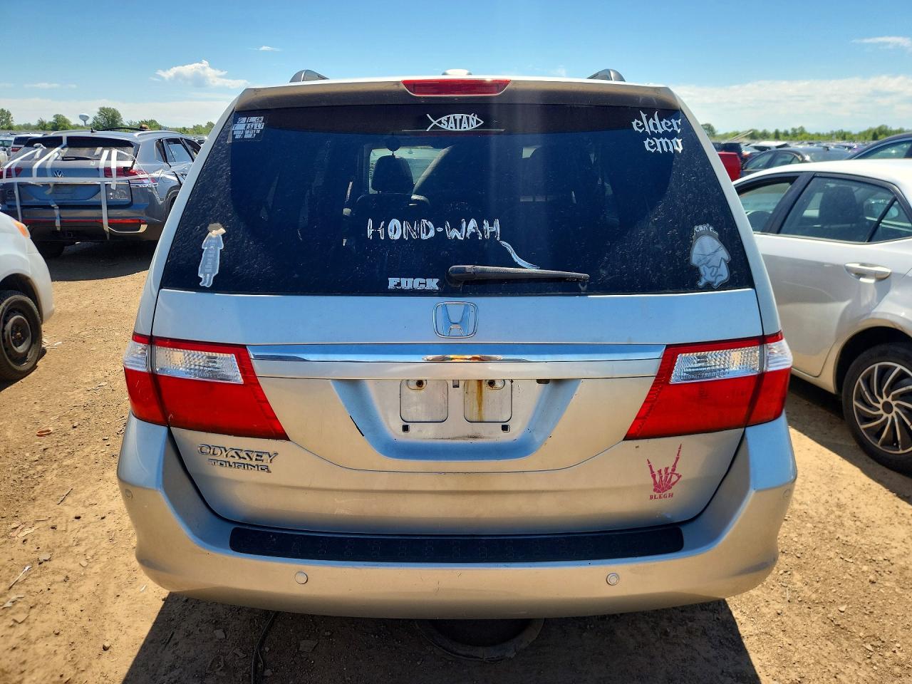 2007 Honda Odyssey Touring Silver vin: 5FNRL38867B076263