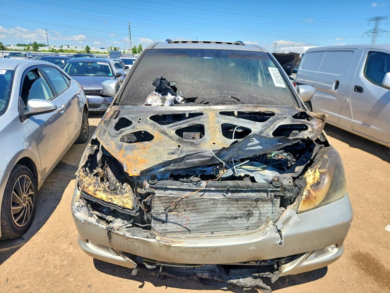 2007 Honda Odyssey Touring Silver vin: 5FNRL38867B076263